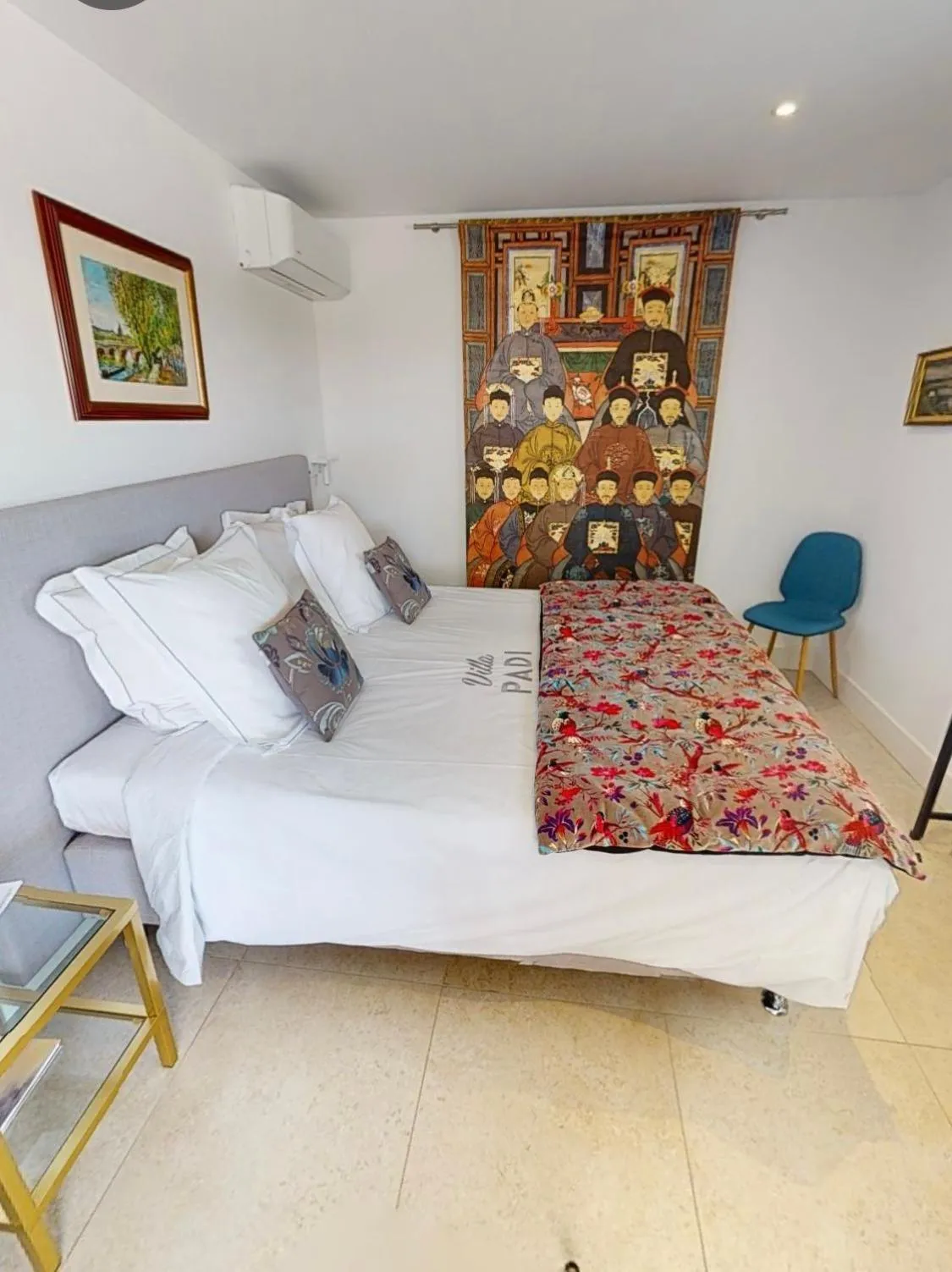 Photo of the whole room in VILLA PADI La Cadière d'Azur