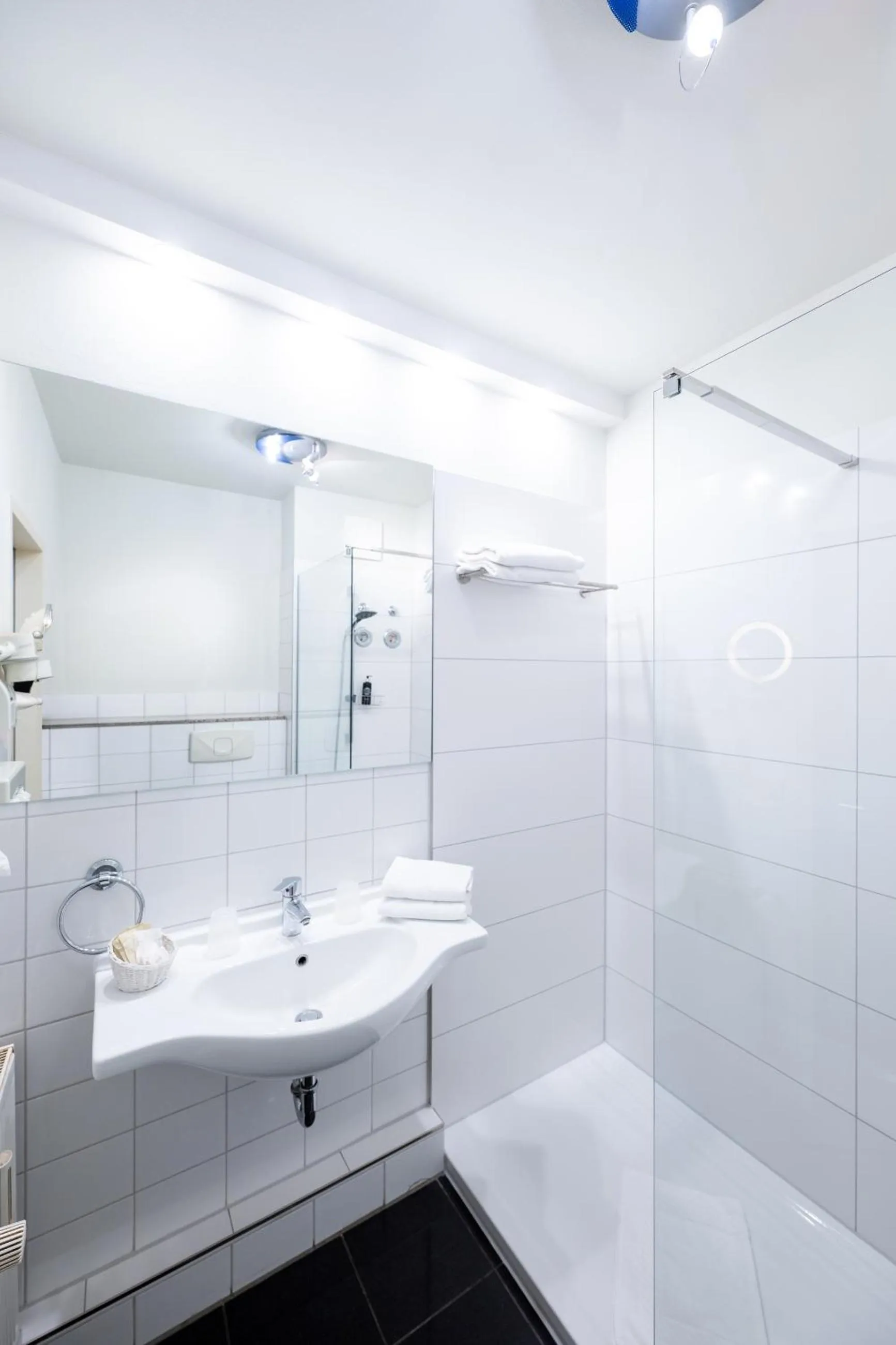 Bathroom in Hotel Hanseport Hamburg