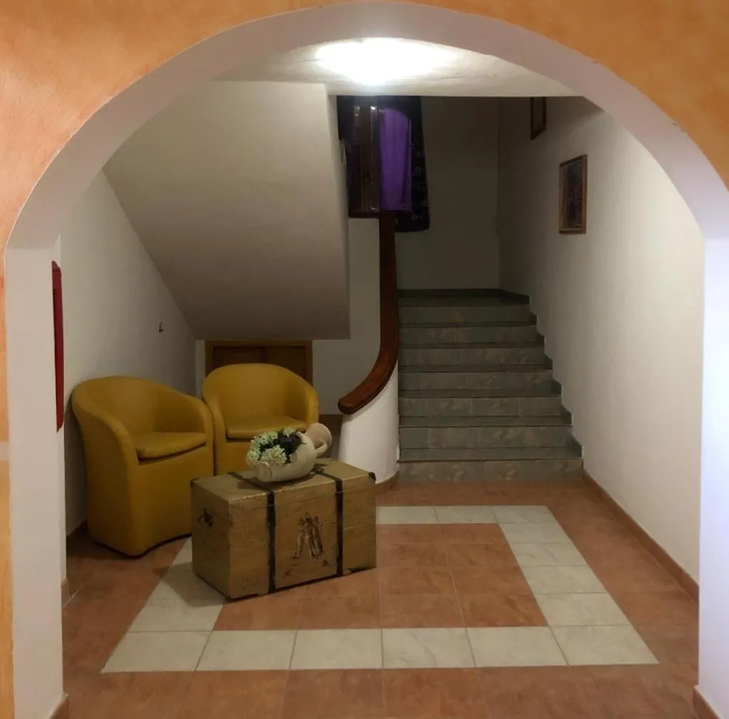 HOTEL FUNTANA E DONNE