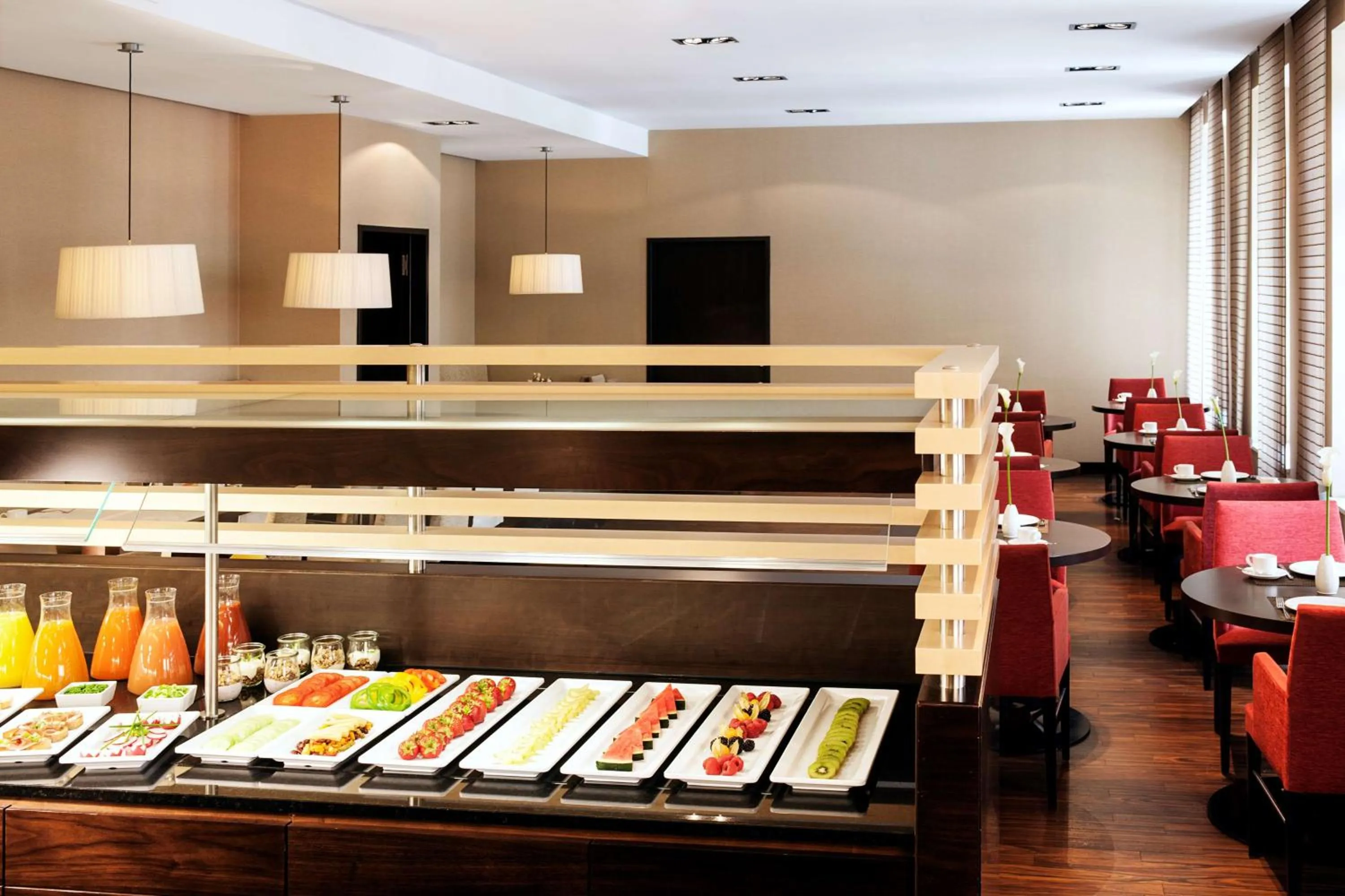 Restaurant/places to eat in NH Düsseldorf Königsallee