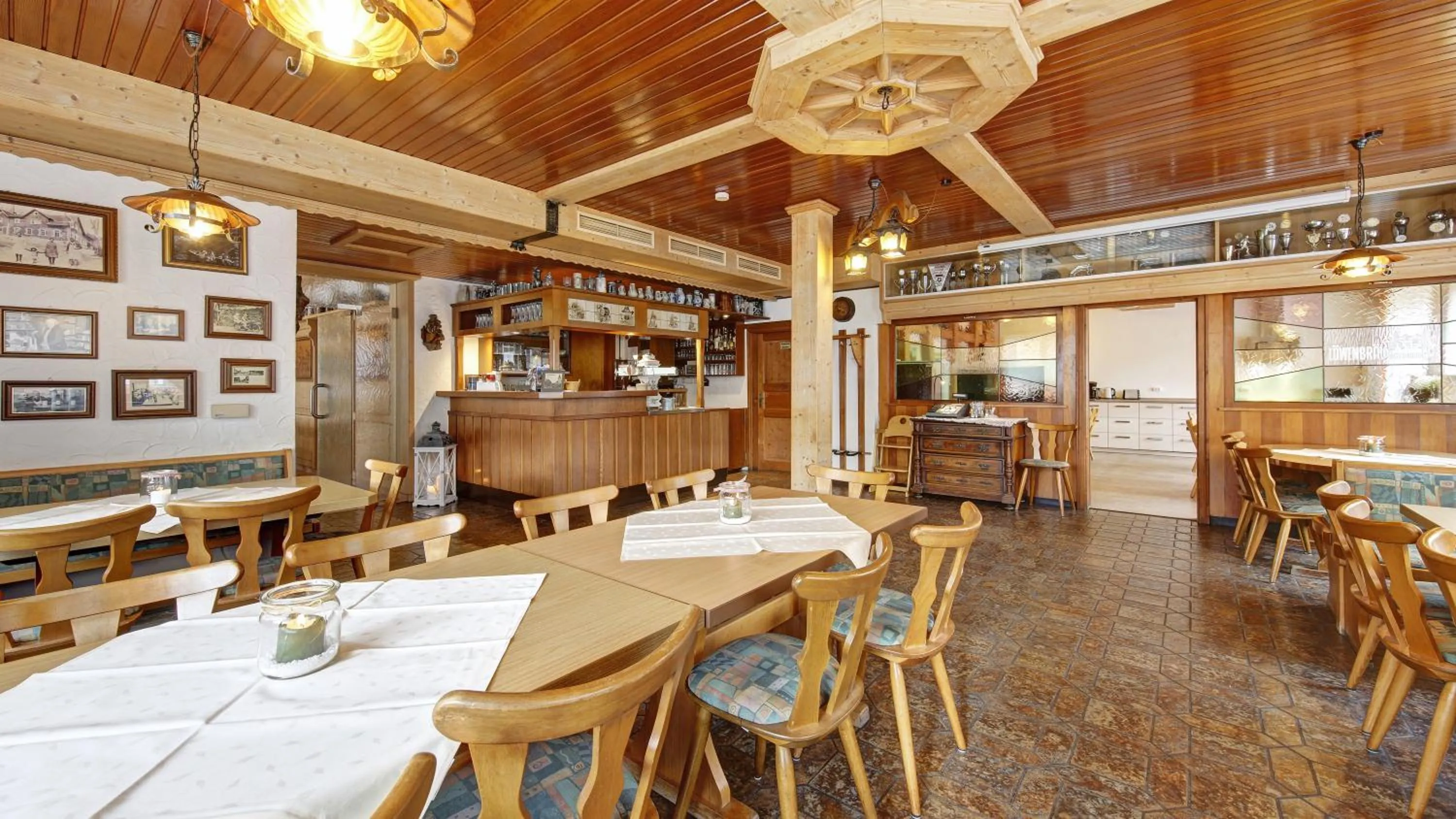 Dining area in Landgasthof Falken