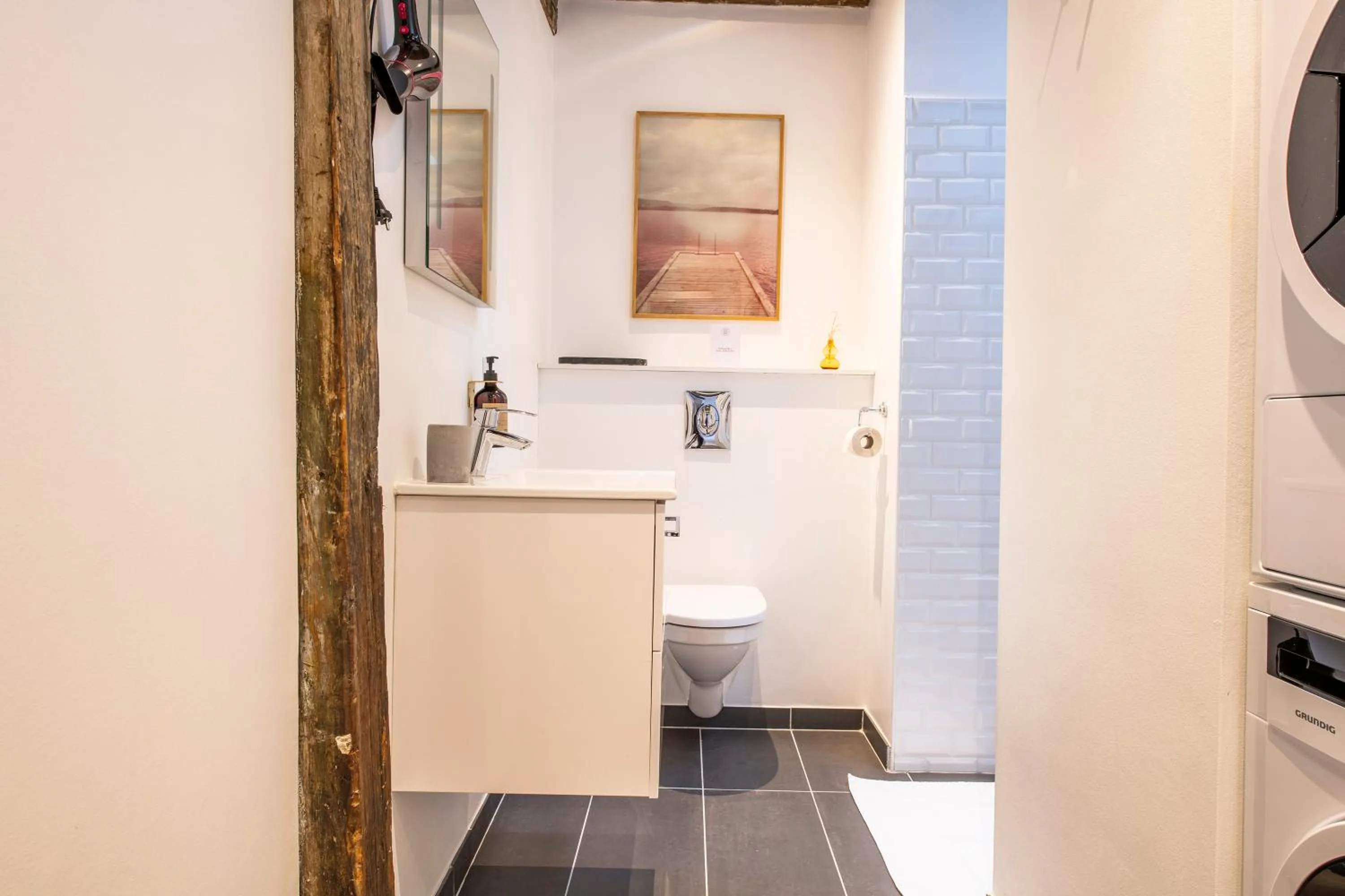 Bathroom in Town Hall Penthouse by Daniel&Jacob's