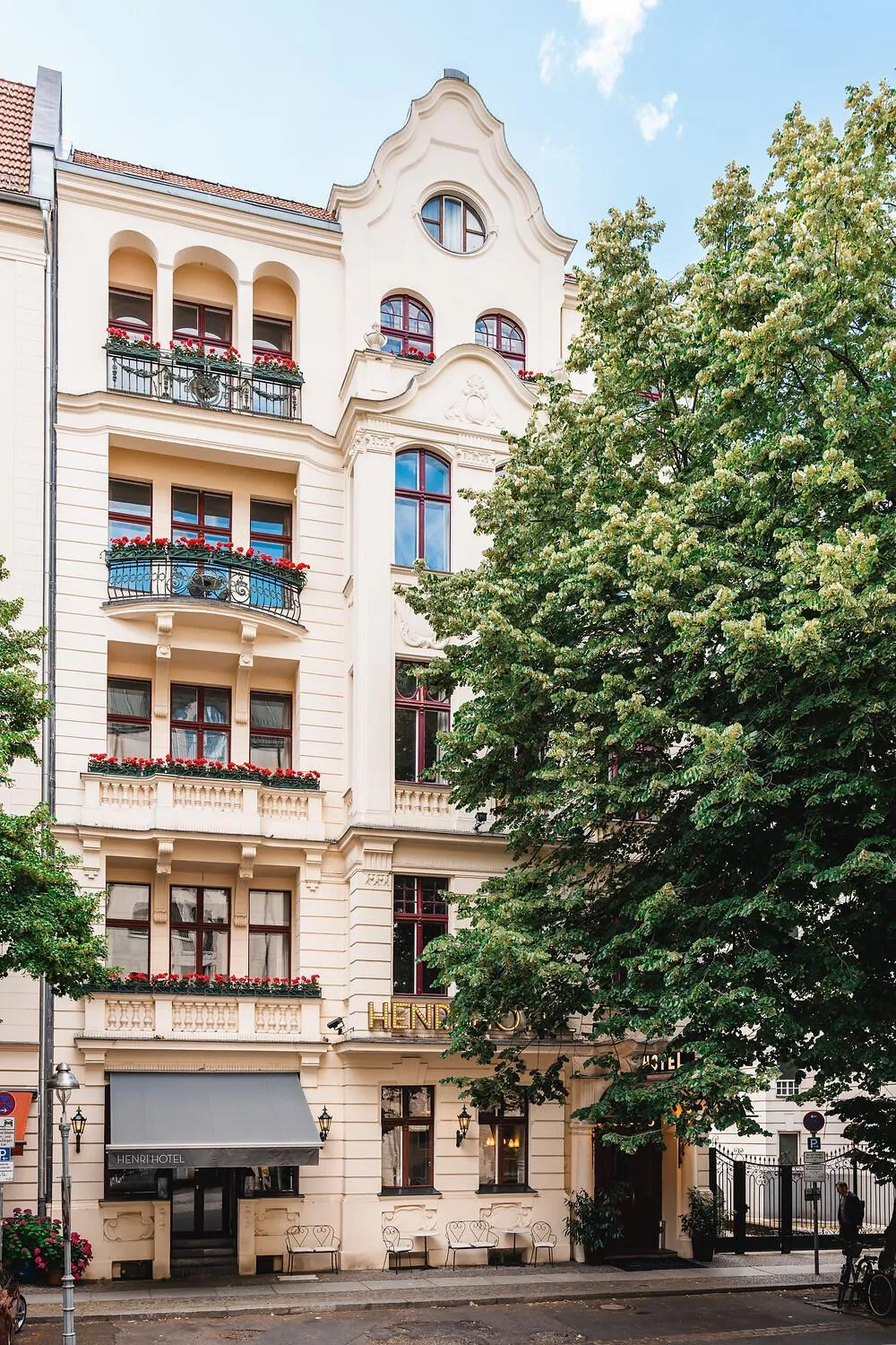 Property building in HENRI Hotel Berlin Kurfürstendamm