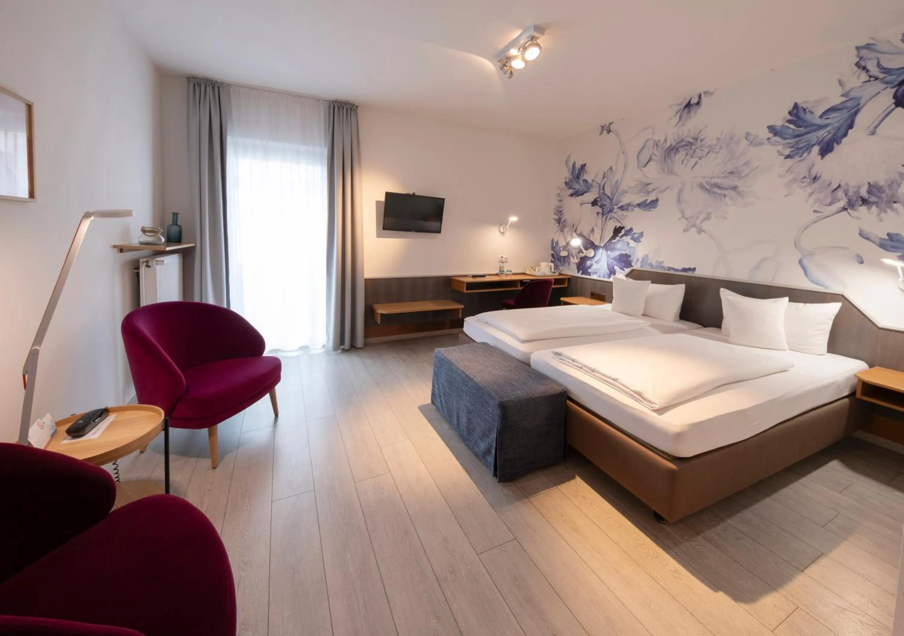 Bedroom, Bed in Flair Hotel zum Storchen
