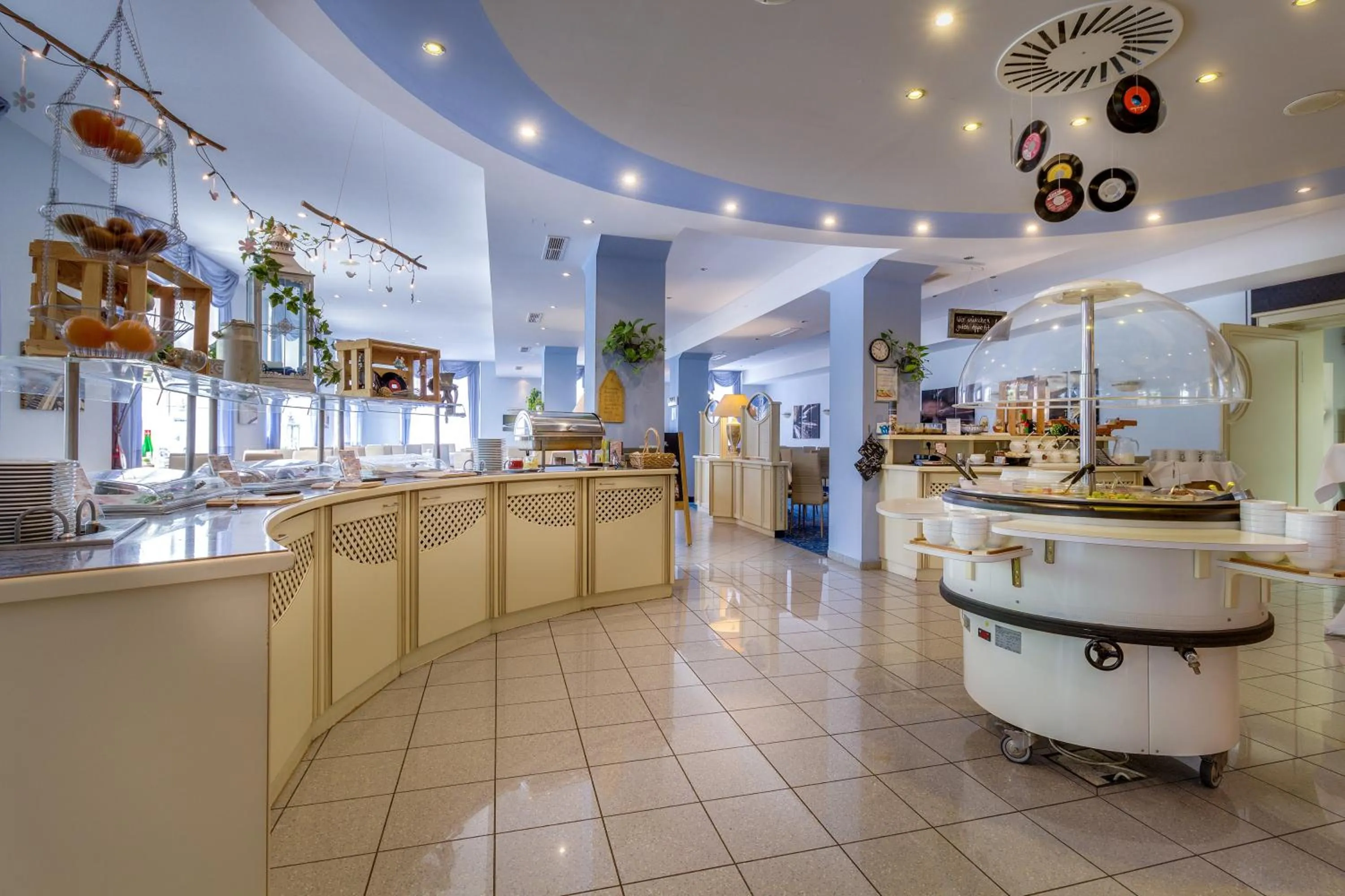 Buffet breakfast in Hotel Alte Klavierfabrik Meißen