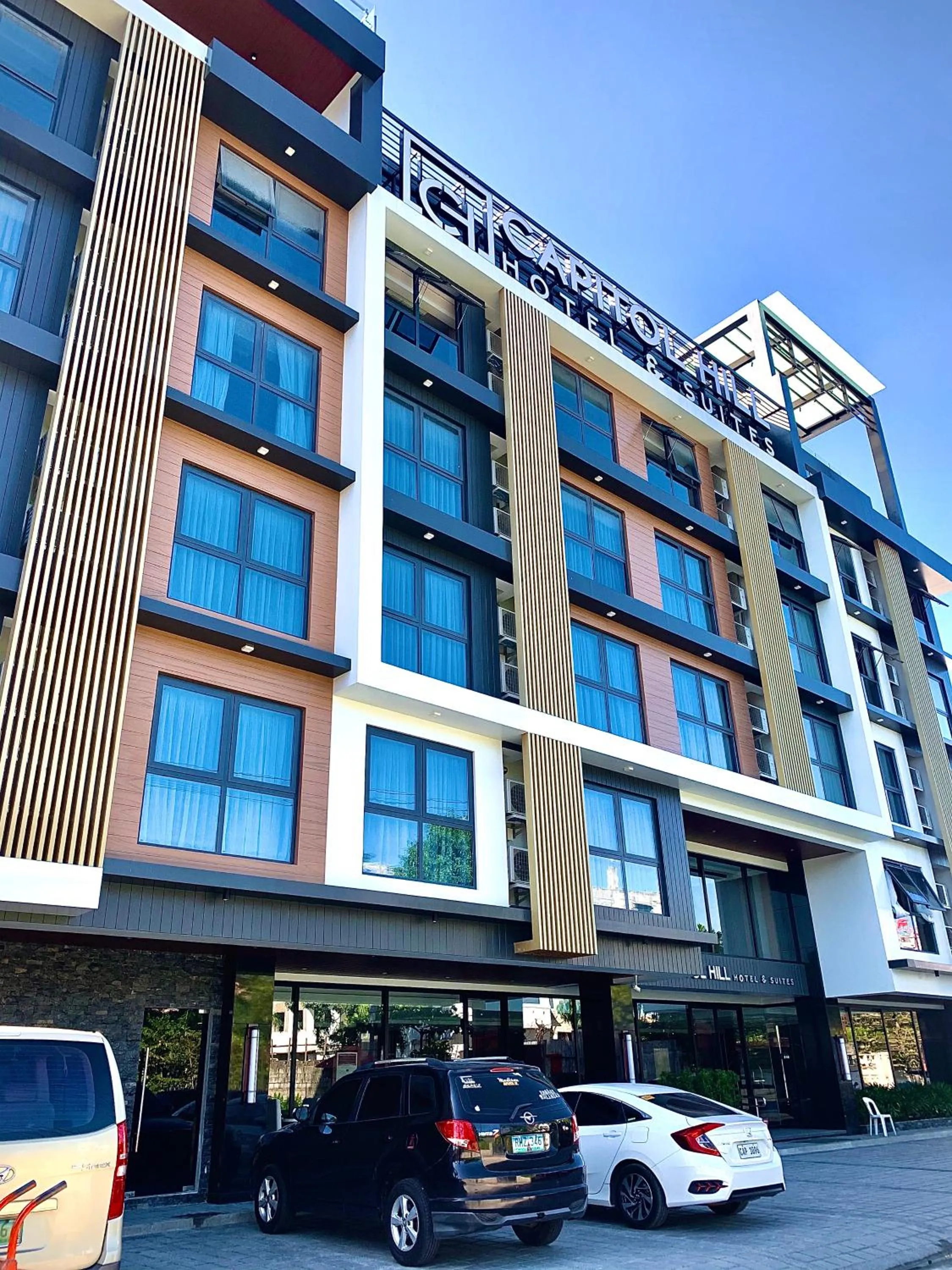 Restaurant/places to eat in Capitol Hill Hotel and Suites