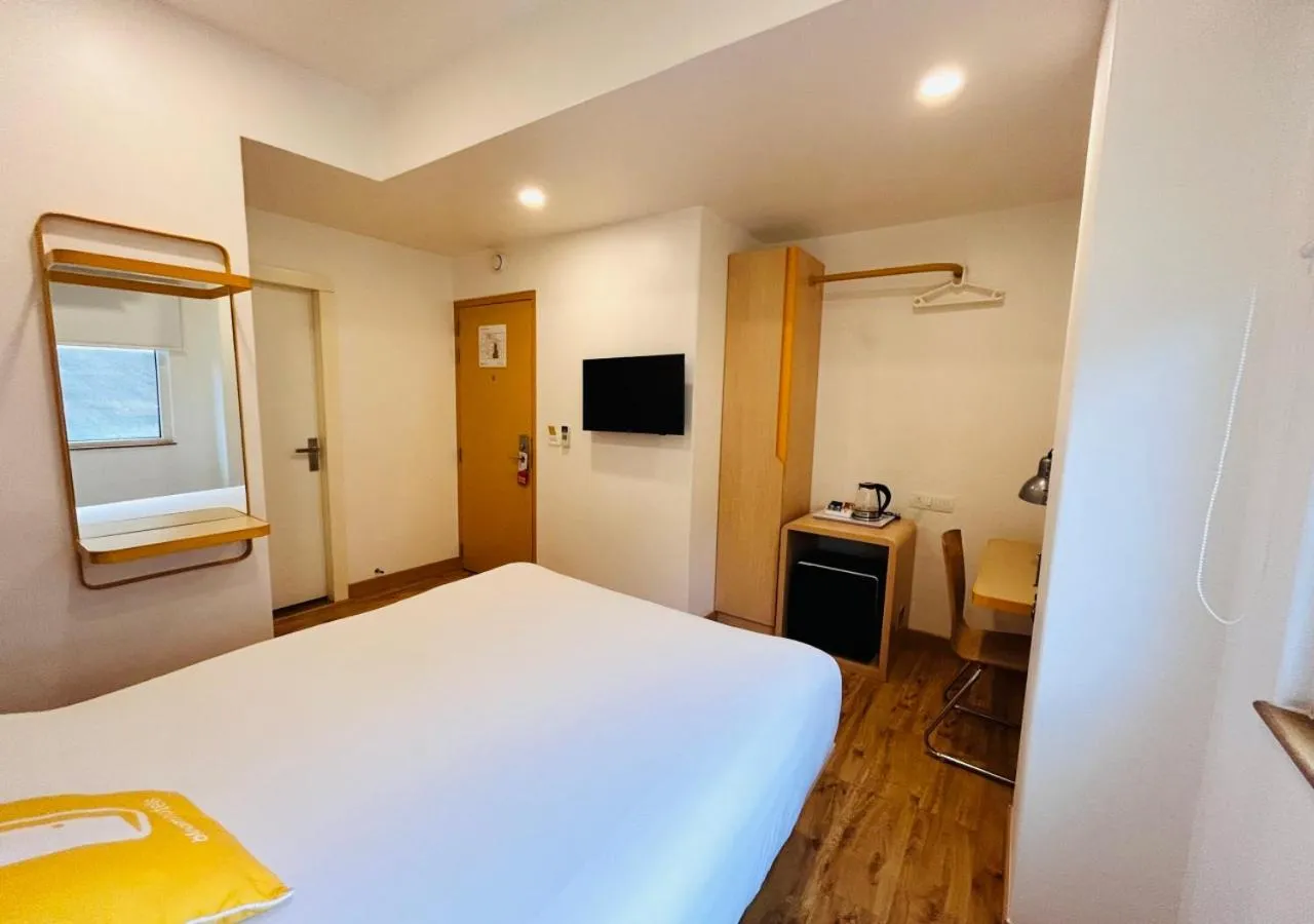 Bed in bloomrooms @ City Centre