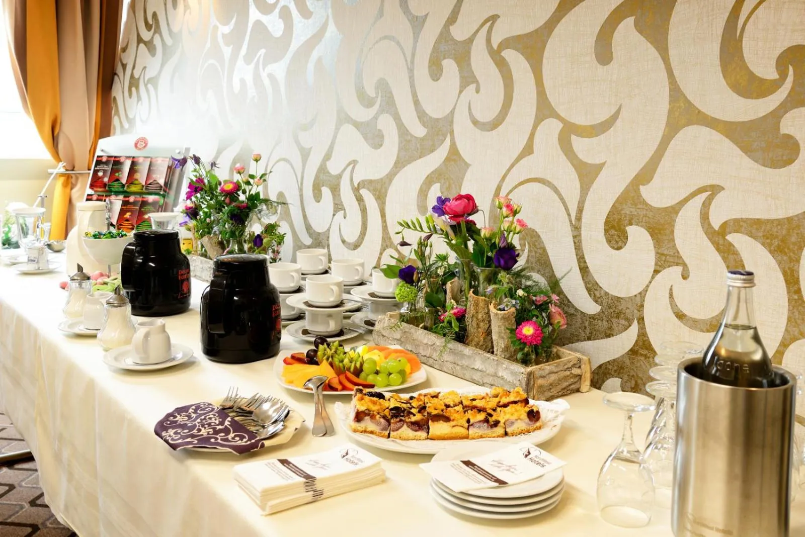 Food and drinks in NordWest-Hotel Amsterdam