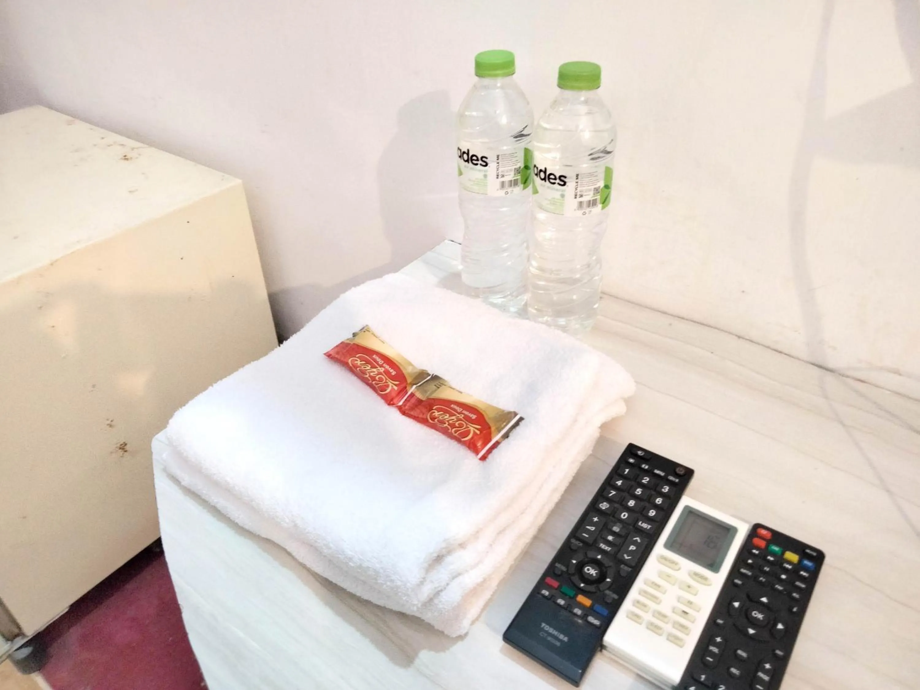 Bedroom, Bed in Sartika Hotel Mitra RedDoorz Pati