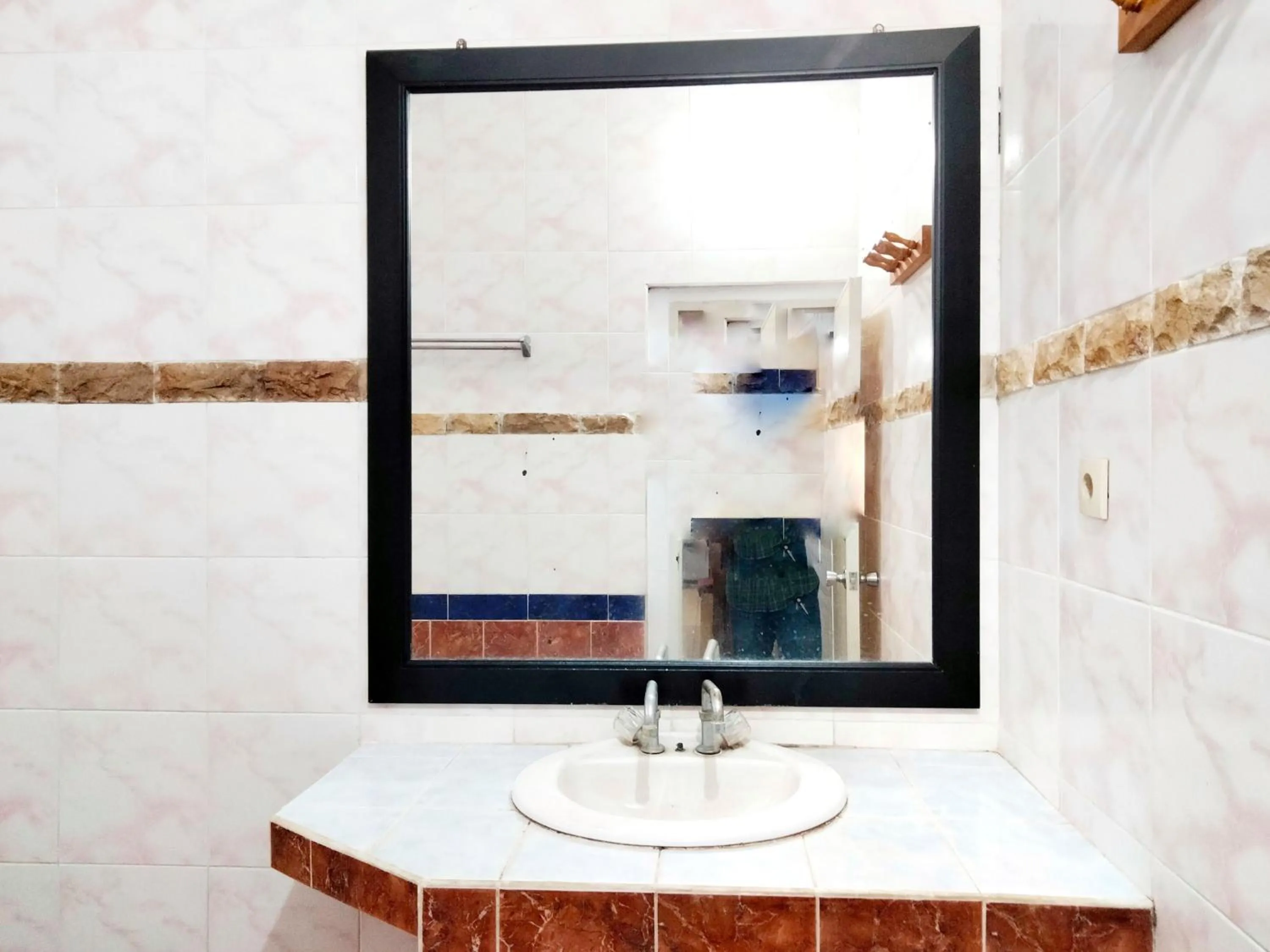 Bathroom in Sartika Hotel Mitra RedDoorz Pati