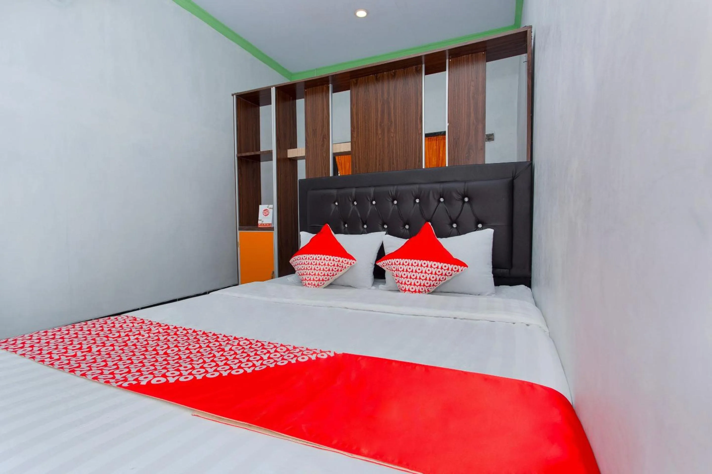 Bedroom, Bed in Hotel O Griya Annisa