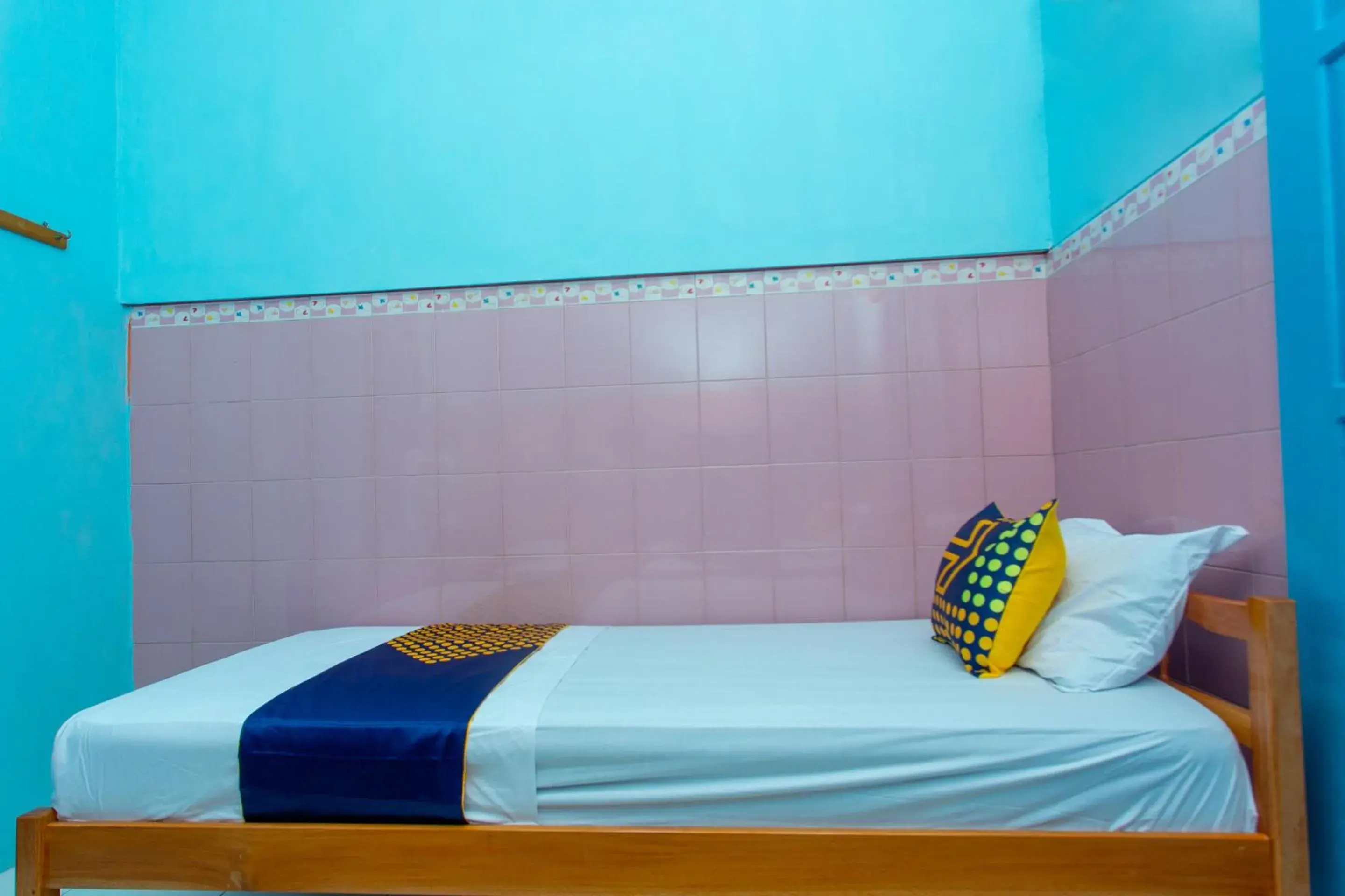 Small Single Room - single occupancy in Hotel O Budi Small Single Room - single occupancy in Hotel O Budi