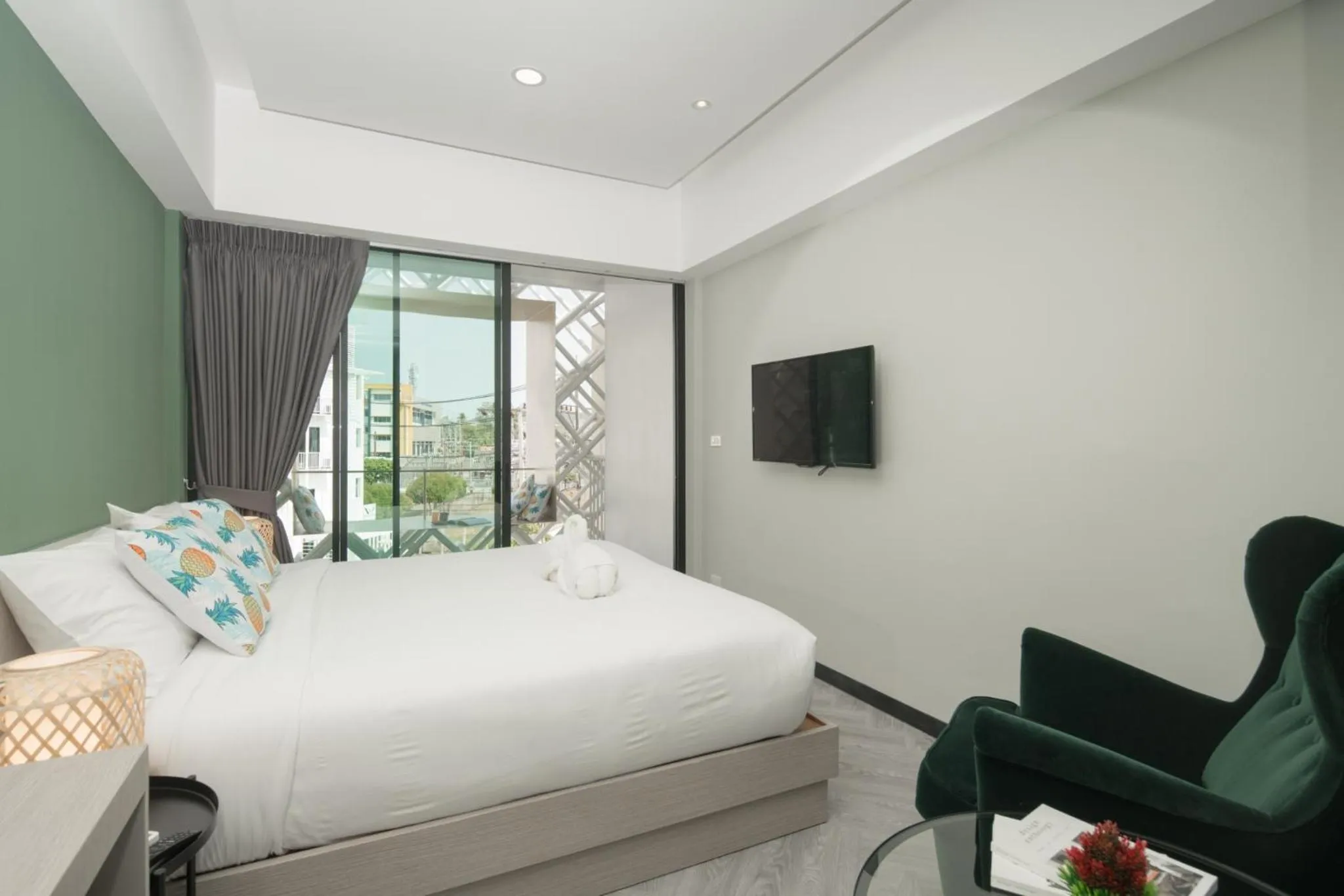 Bed in Yanud Residence