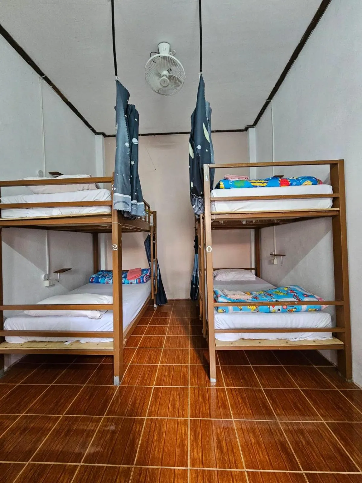 4-Bed Mixed Dormitory Room - single occupancy in Bami hostel