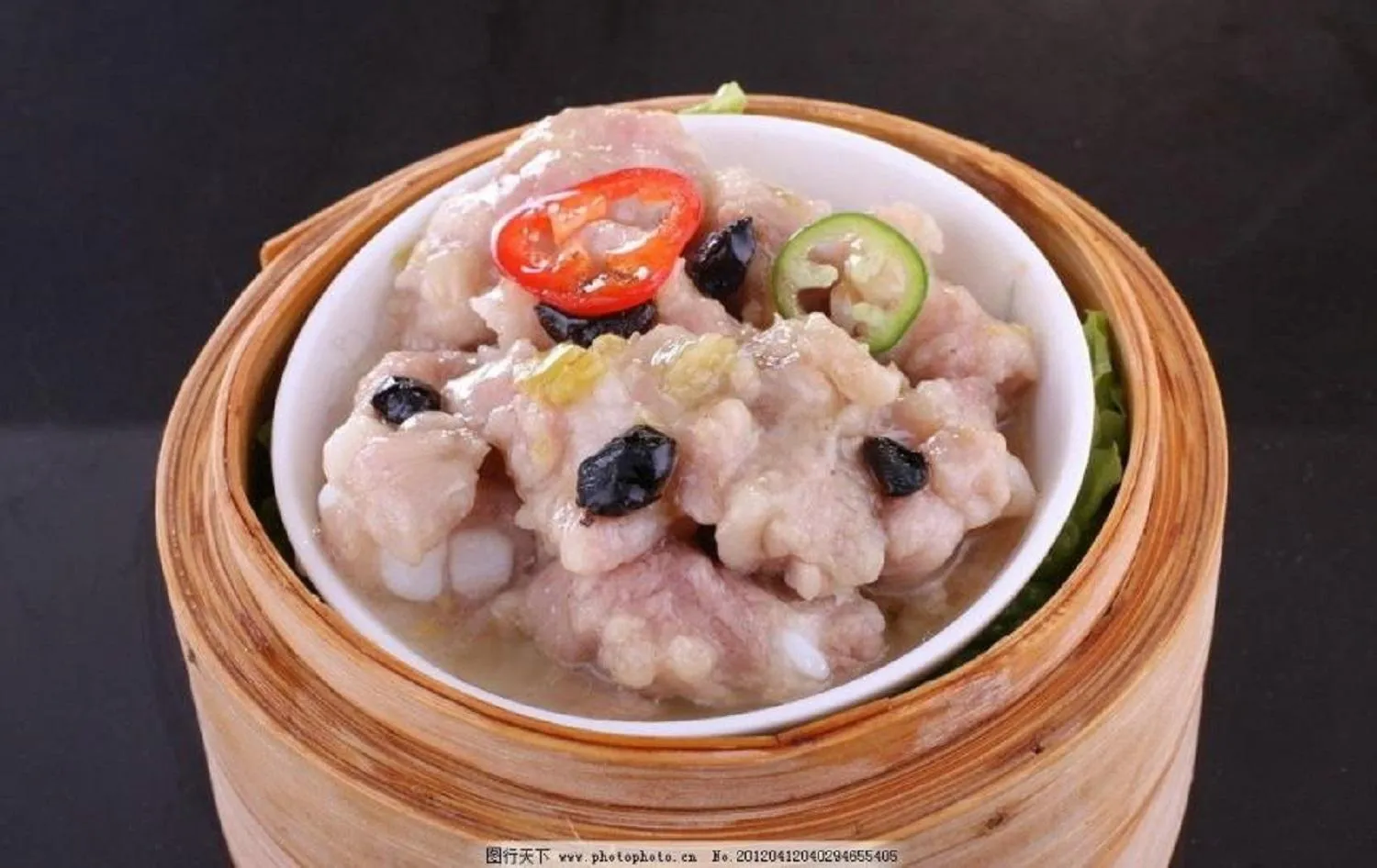 Food and drinks in Yangon Thanlwin Hotel