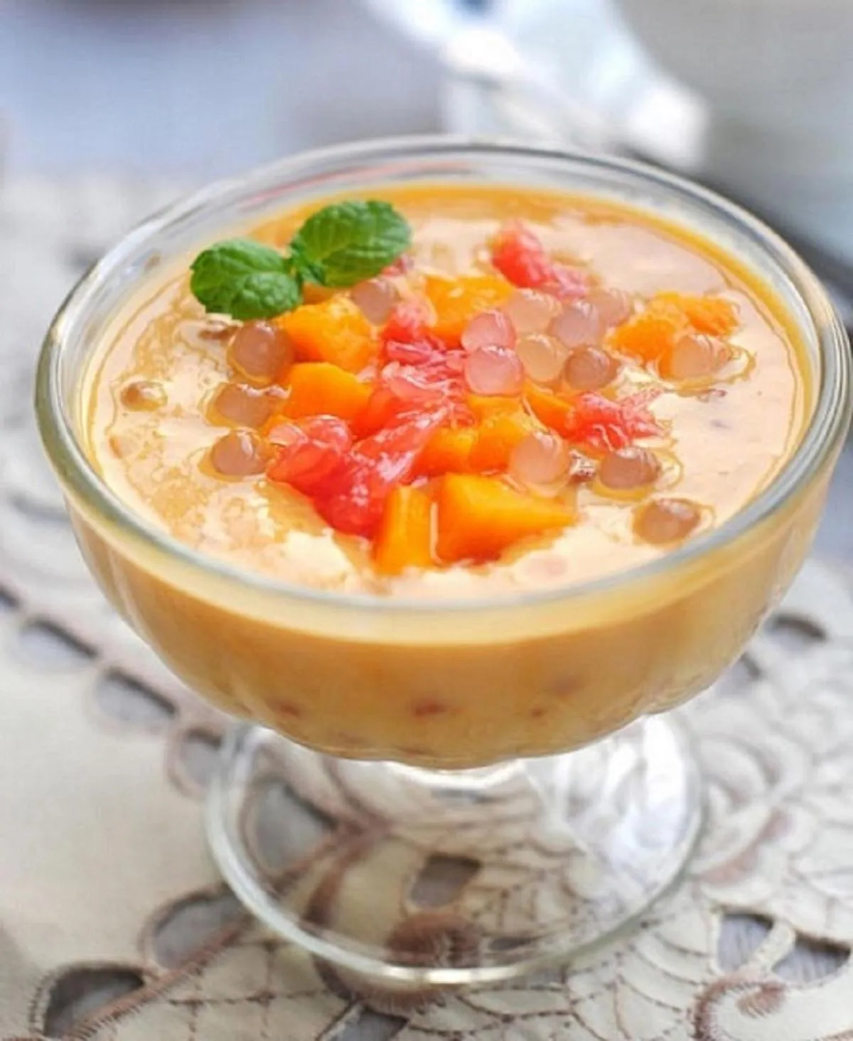 Food and drinks in Yangon Thanlwin Hotel