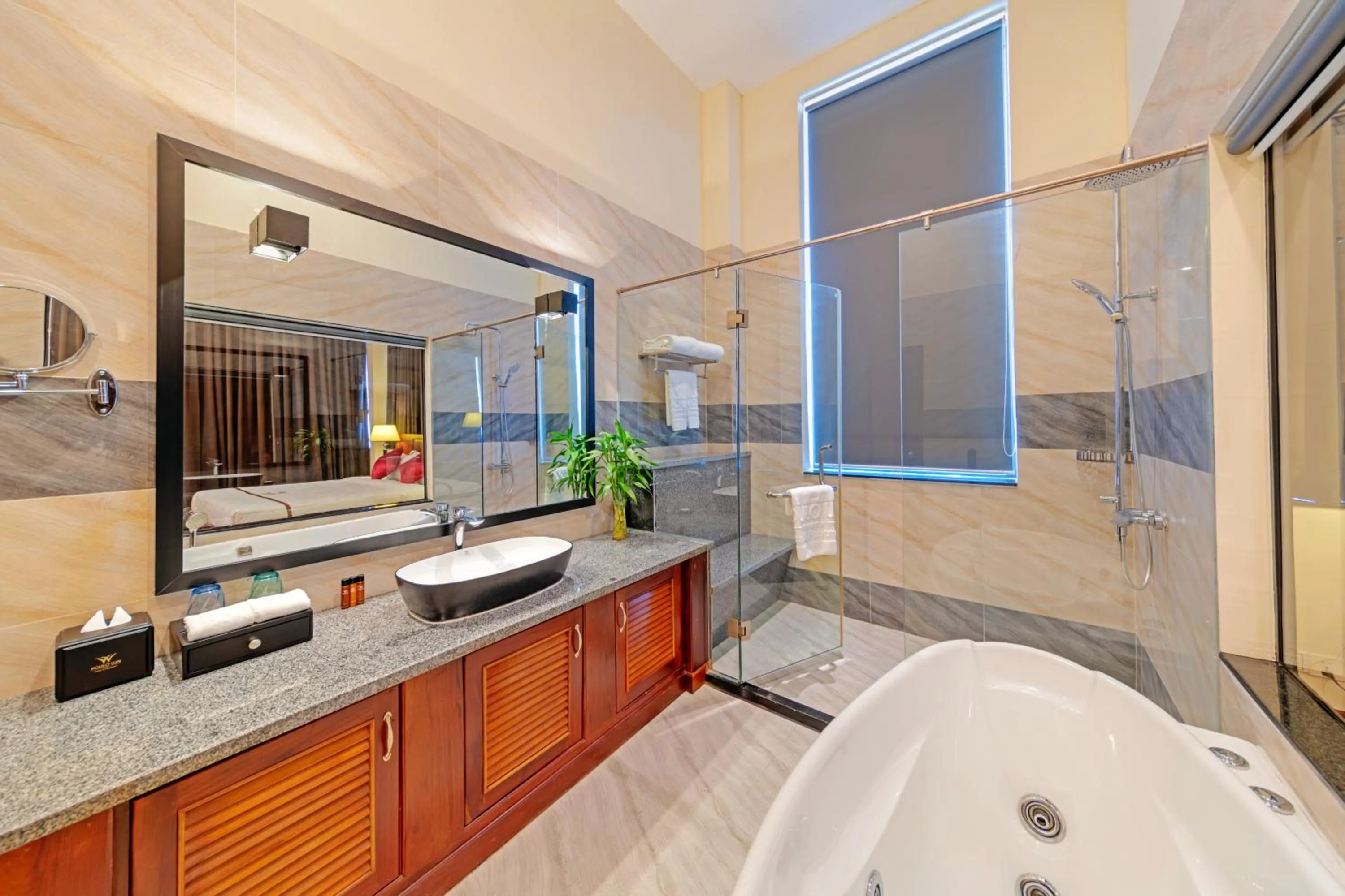 Shower in Poulo Wai Hotel, Trademark Collection by Wyndham