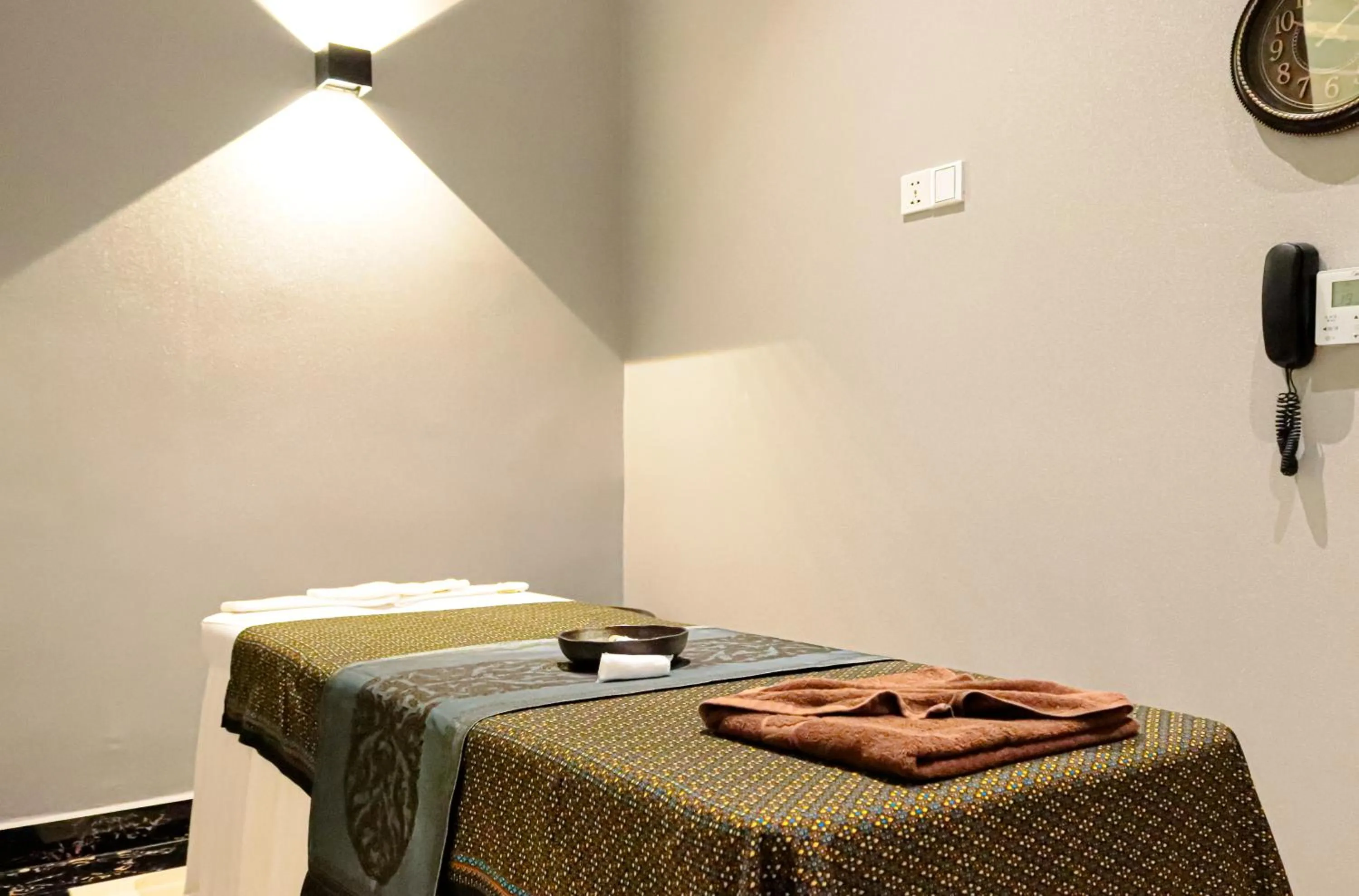 Spa and wellness centre/facilities in Poulo Wai Hotel, Trademark Collection by Wyndham