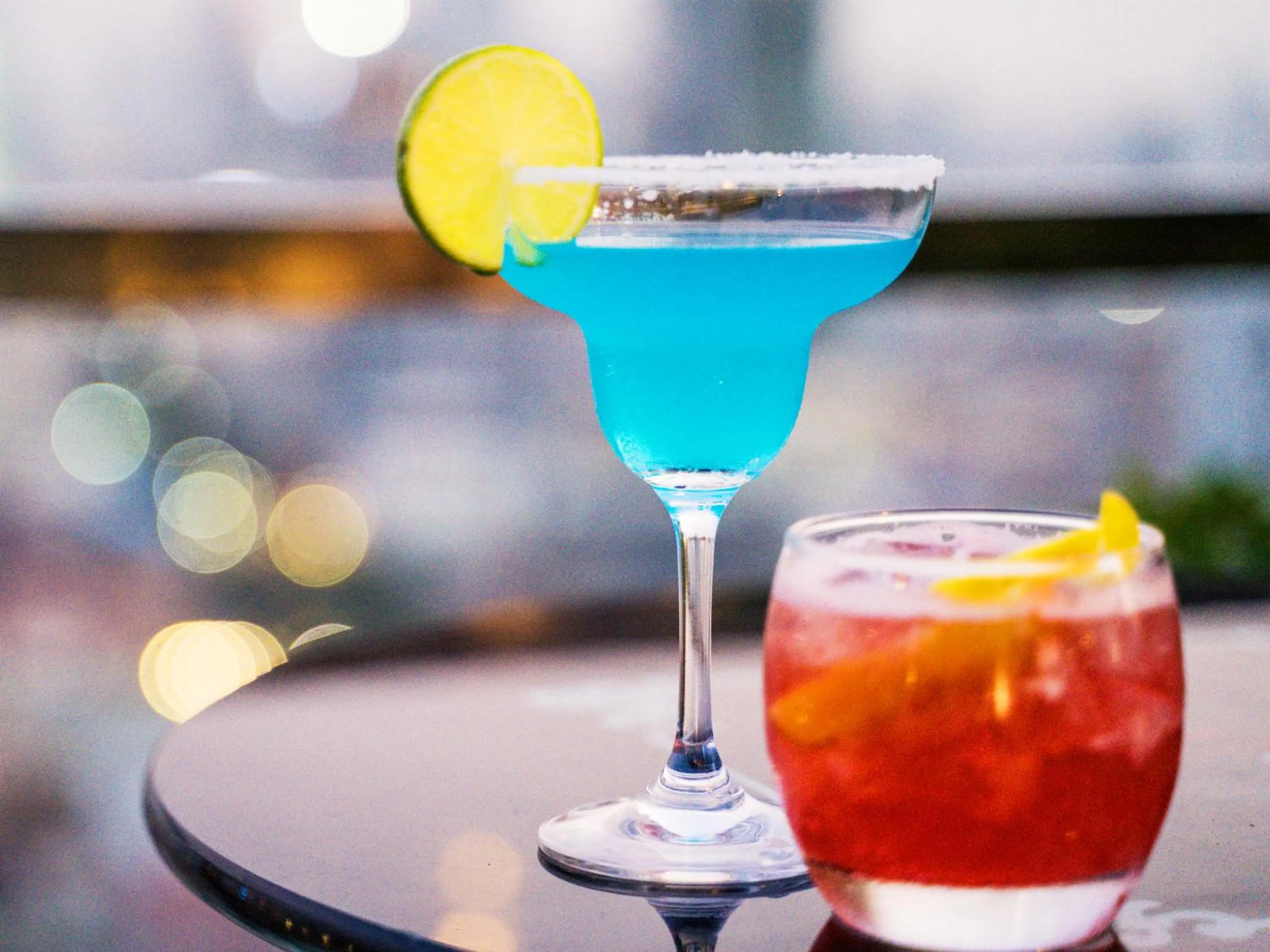 Lounge or bar in Poulo Wai Hotel, Trademark Collection by Wyndham