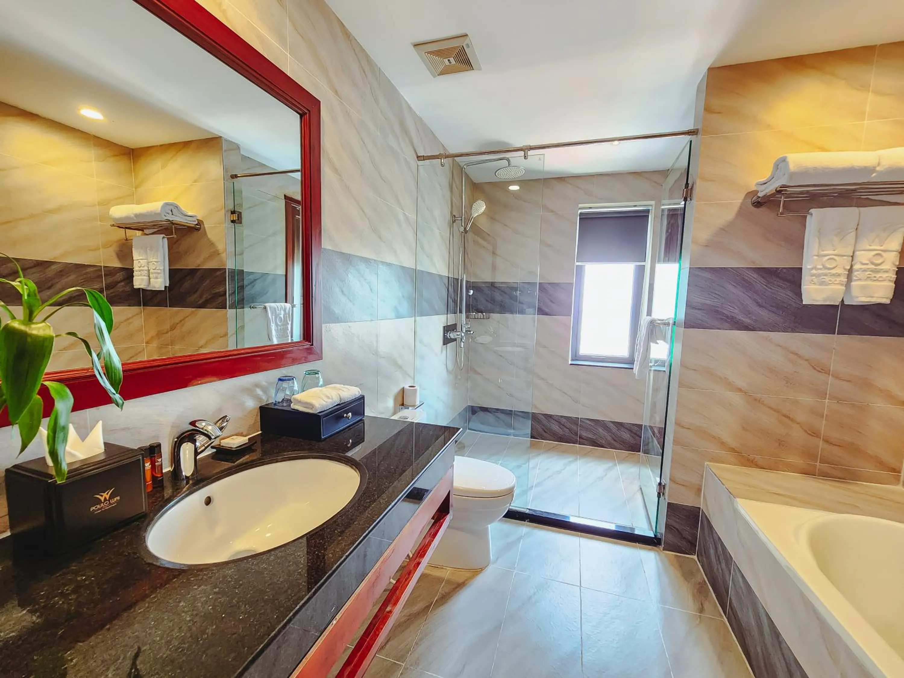 Shower in Poulo Wai Hotel, Trademark Collection by Wyndham