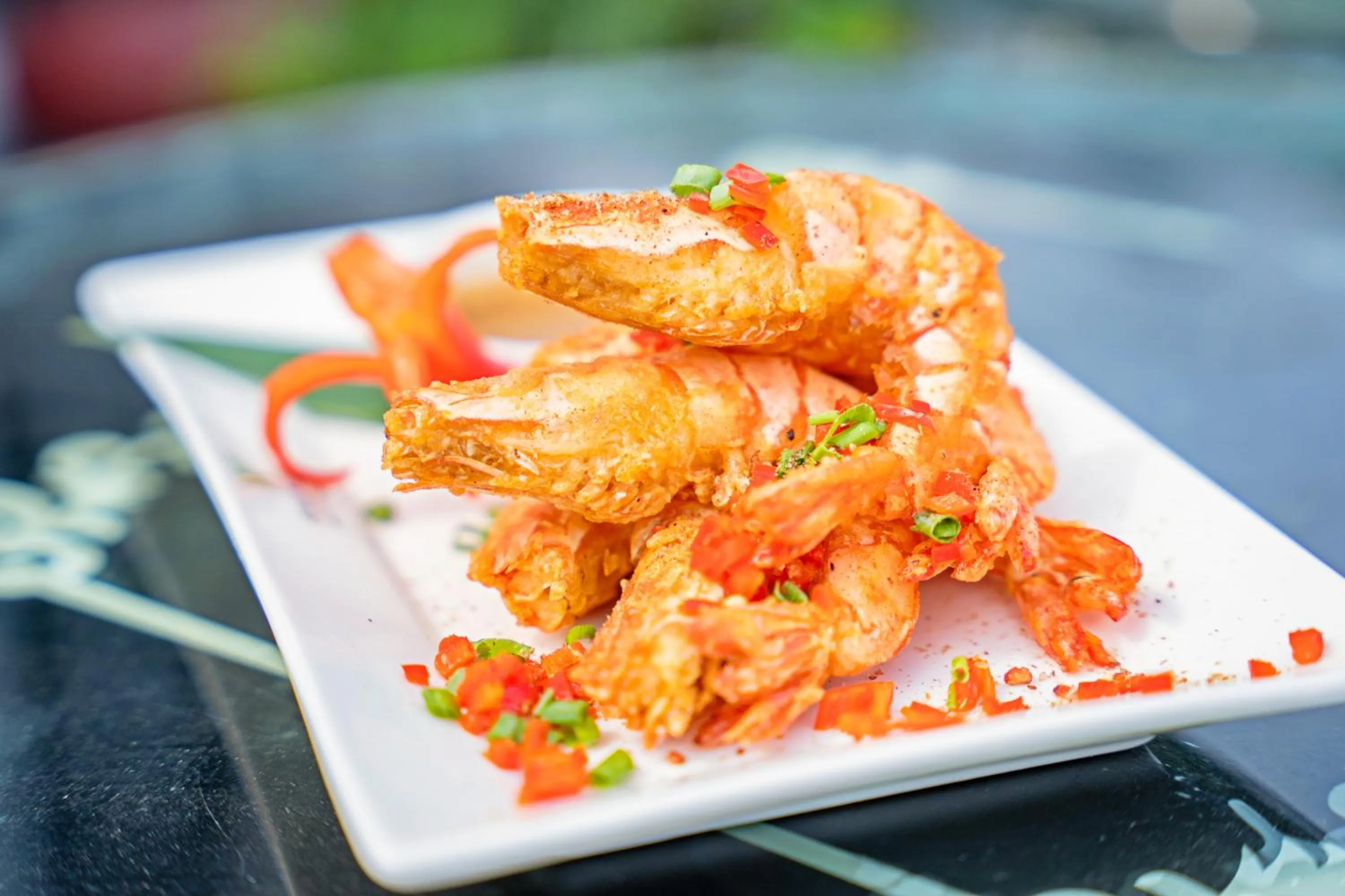 Lounge or bar in Poulo Wai Hotel, Trademark Collection by Wyndham