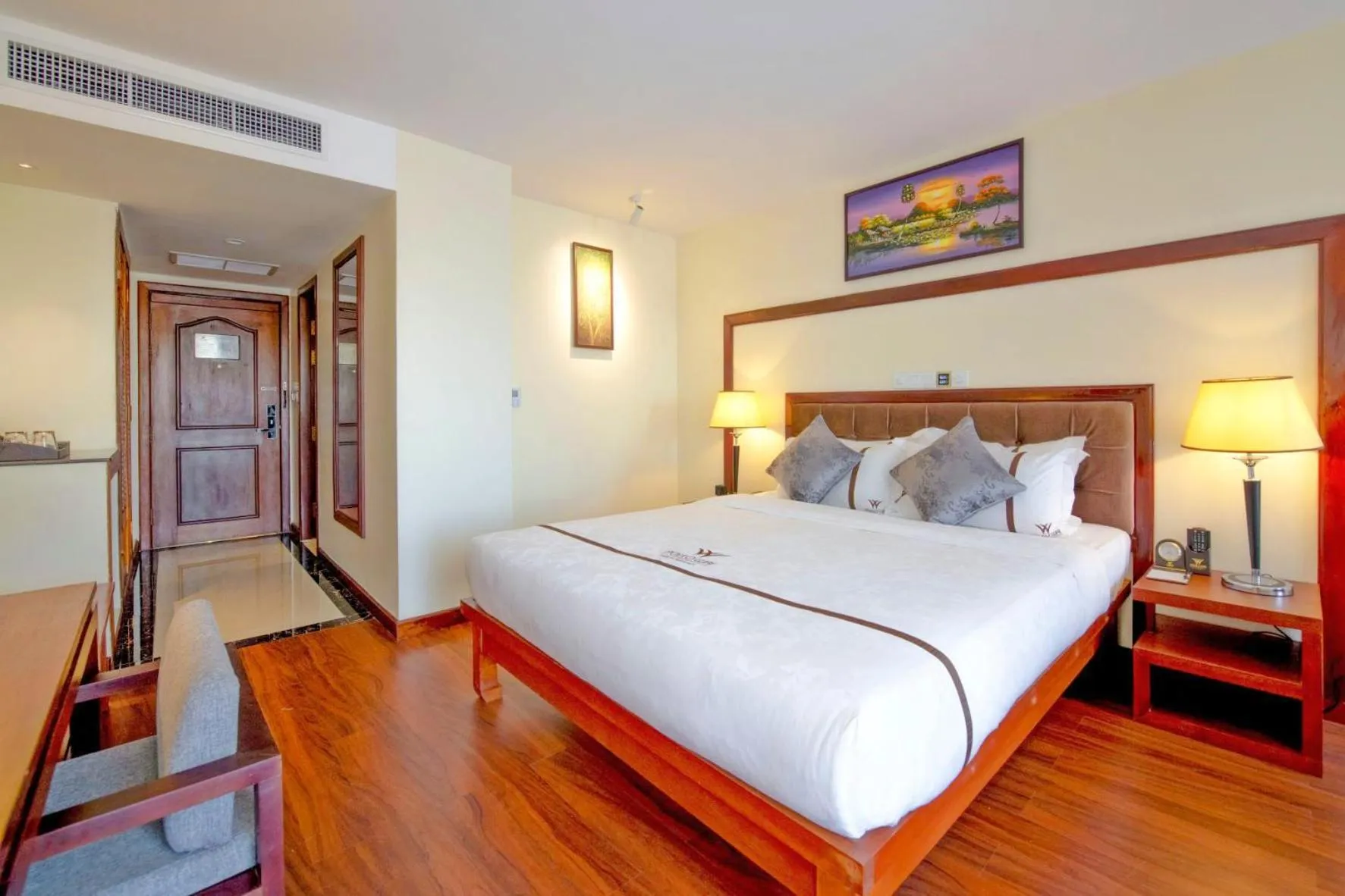 Bedroom, Bed in Poulo Wai Hotel, Trademark Collection by Wyndham