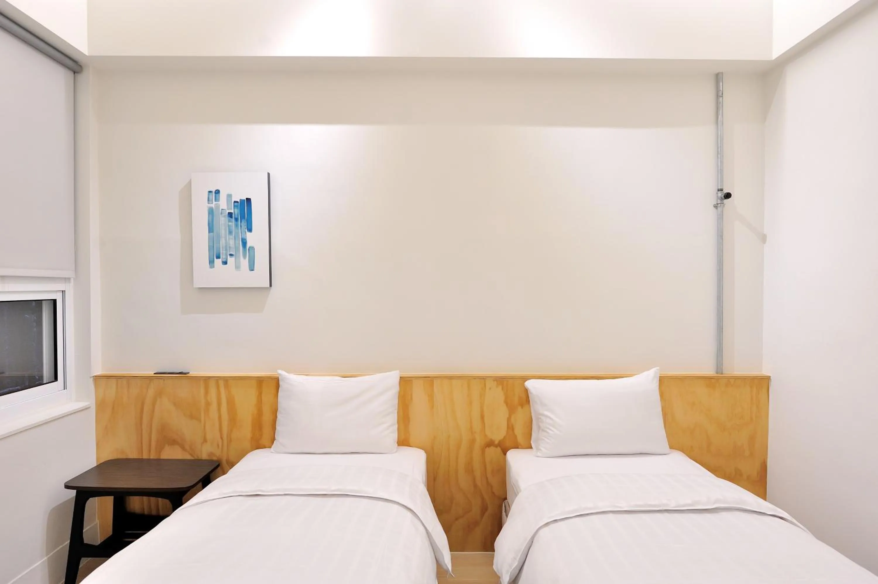 Bed in Home Rest Hotel 2