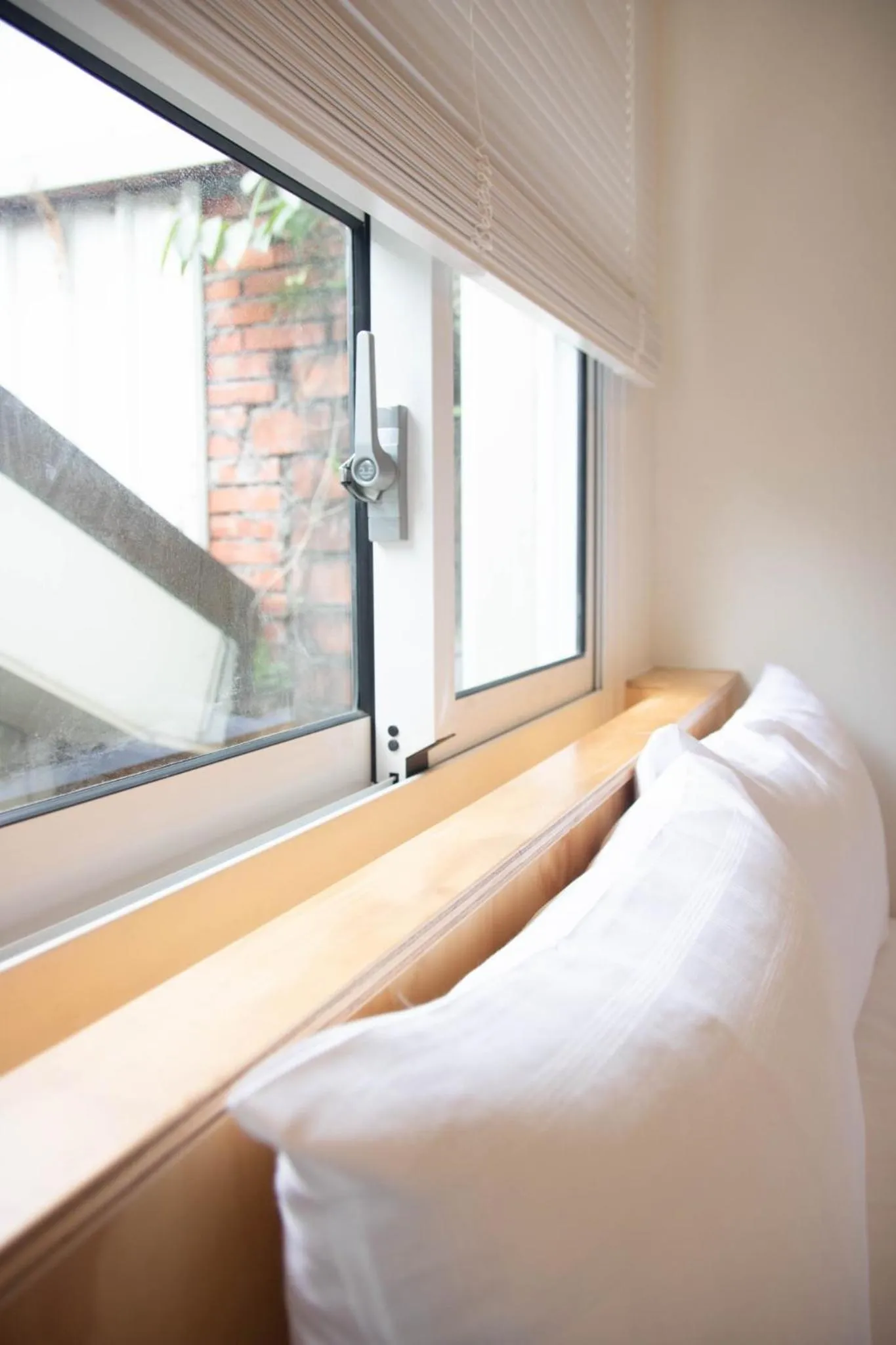 Bed in Home Rest Hotel 2