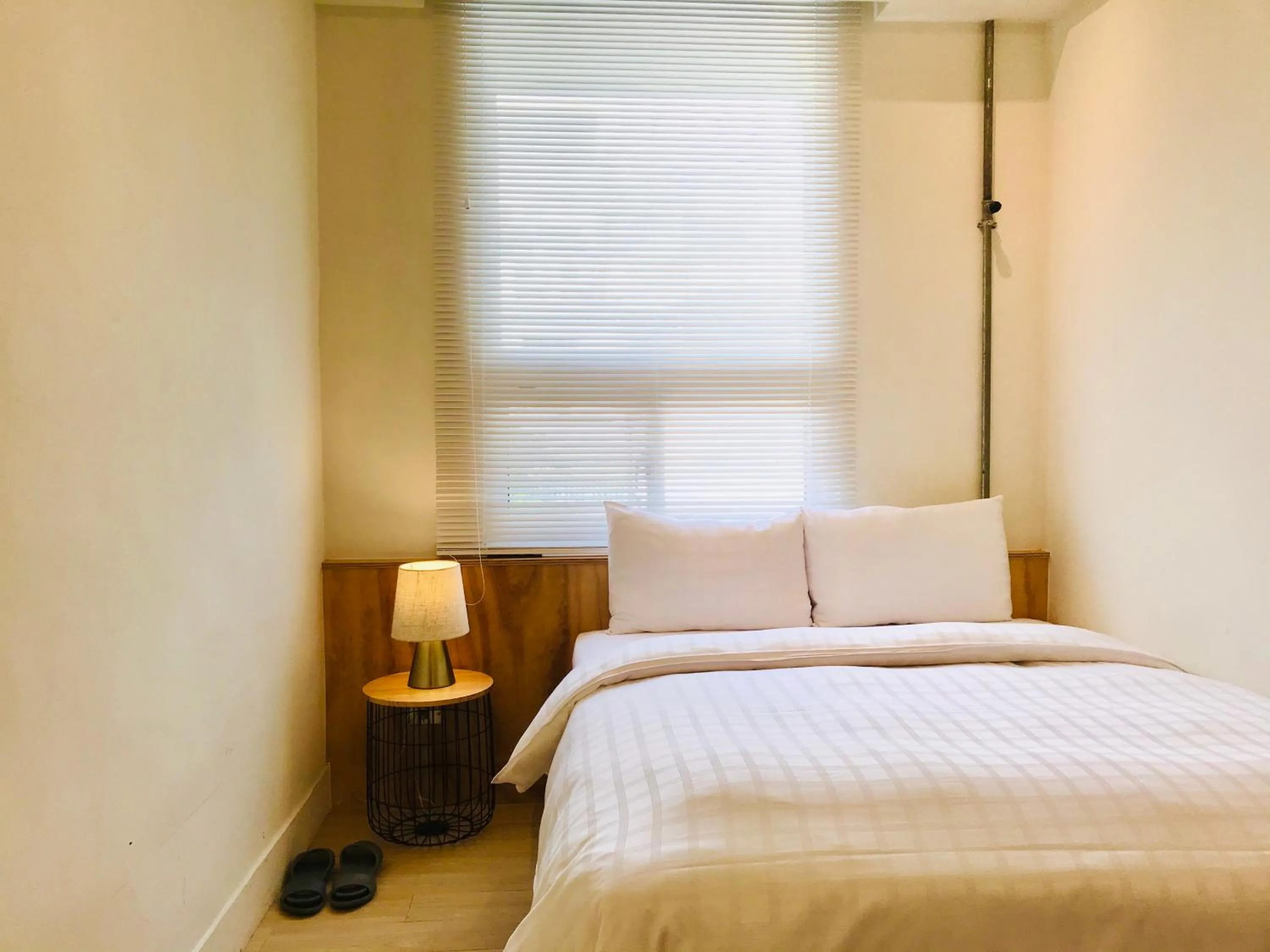 Bedroom, Bed in Home Rest Hotel 2