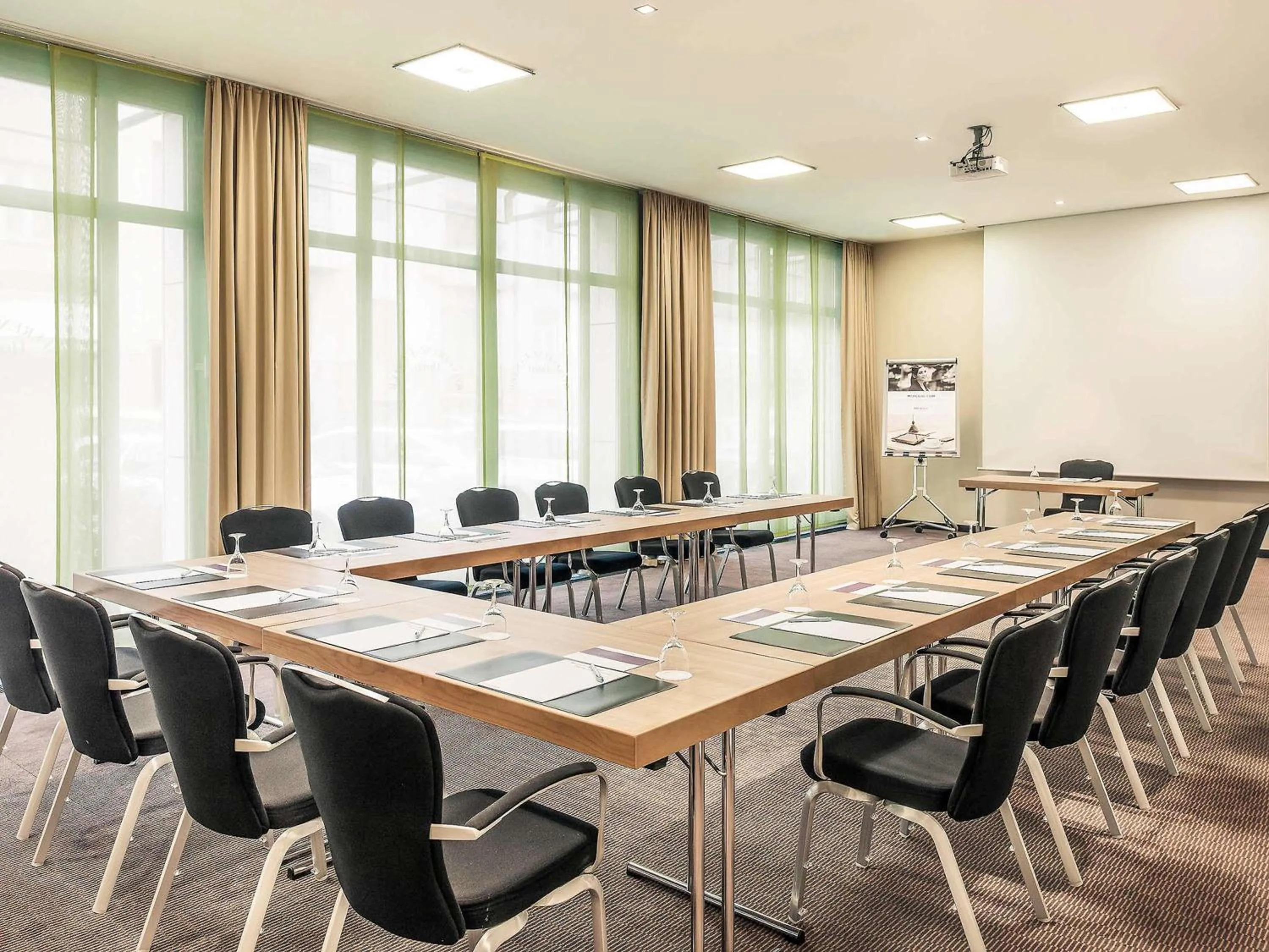 Meeting/conference room in Mercure Hotel Düsseldorf City Center