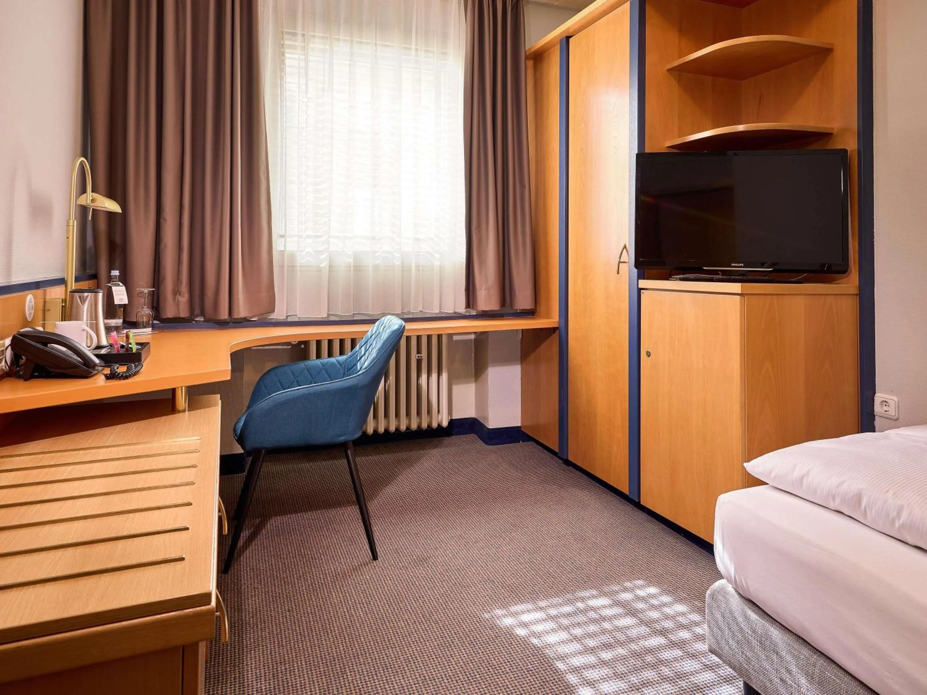 Bedroom, Bed in Mercure Hotel Düsseldorf City Center