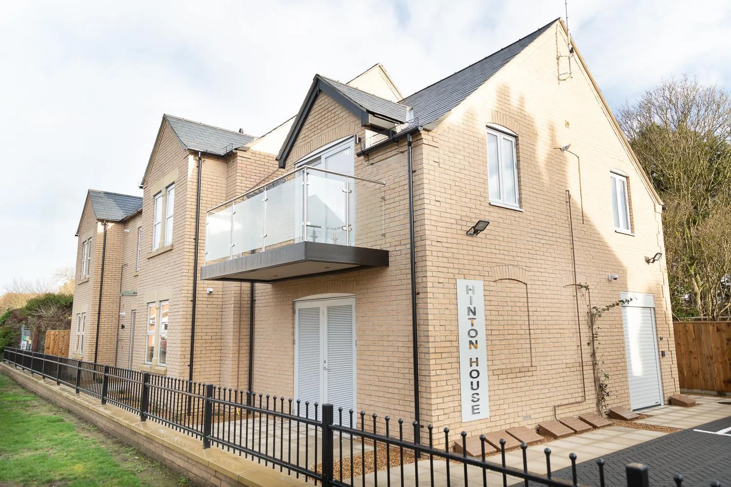 Property building in Citystay Living - Hinton House