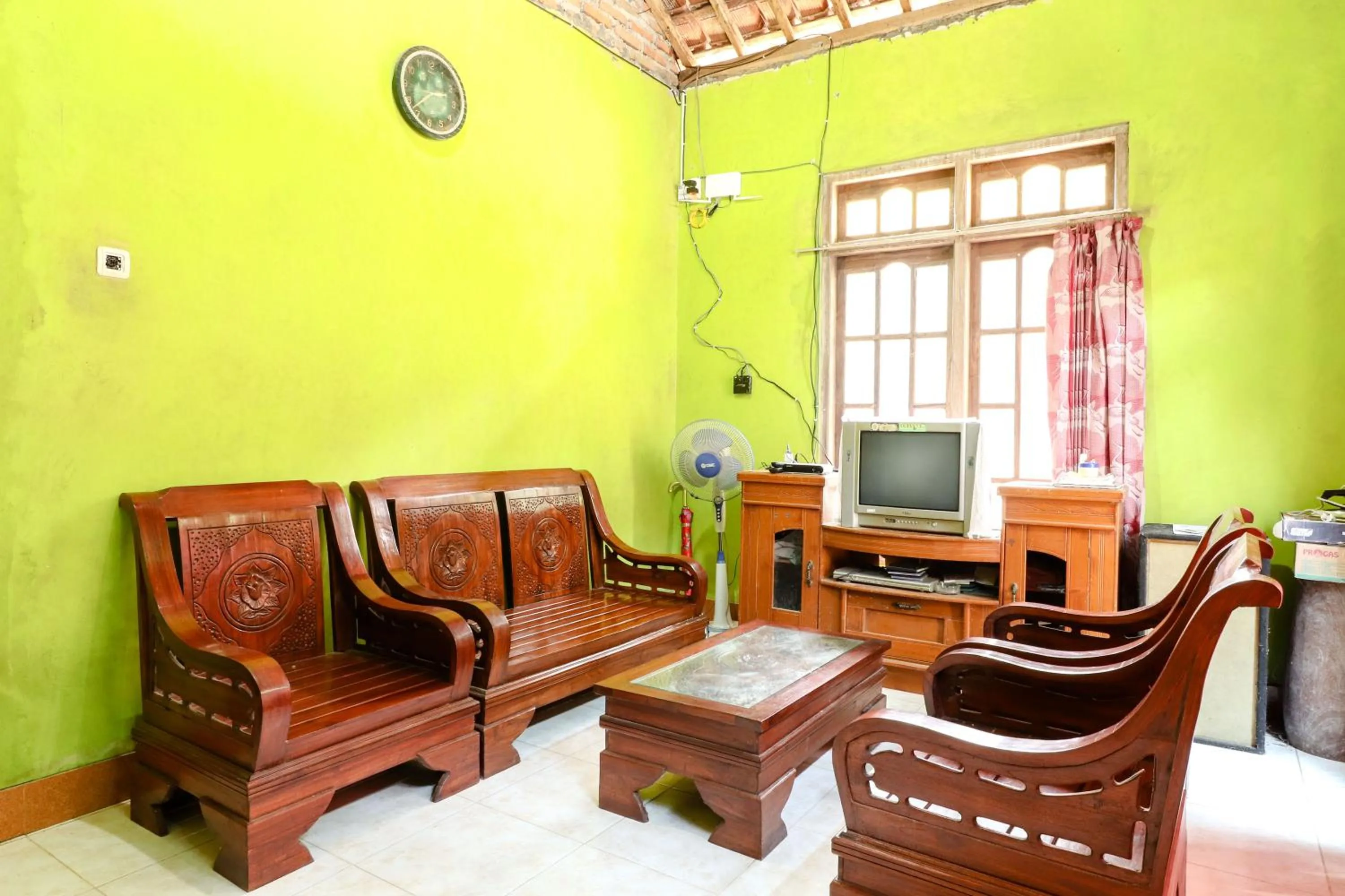 Seating area in Kasmiyem Homestay