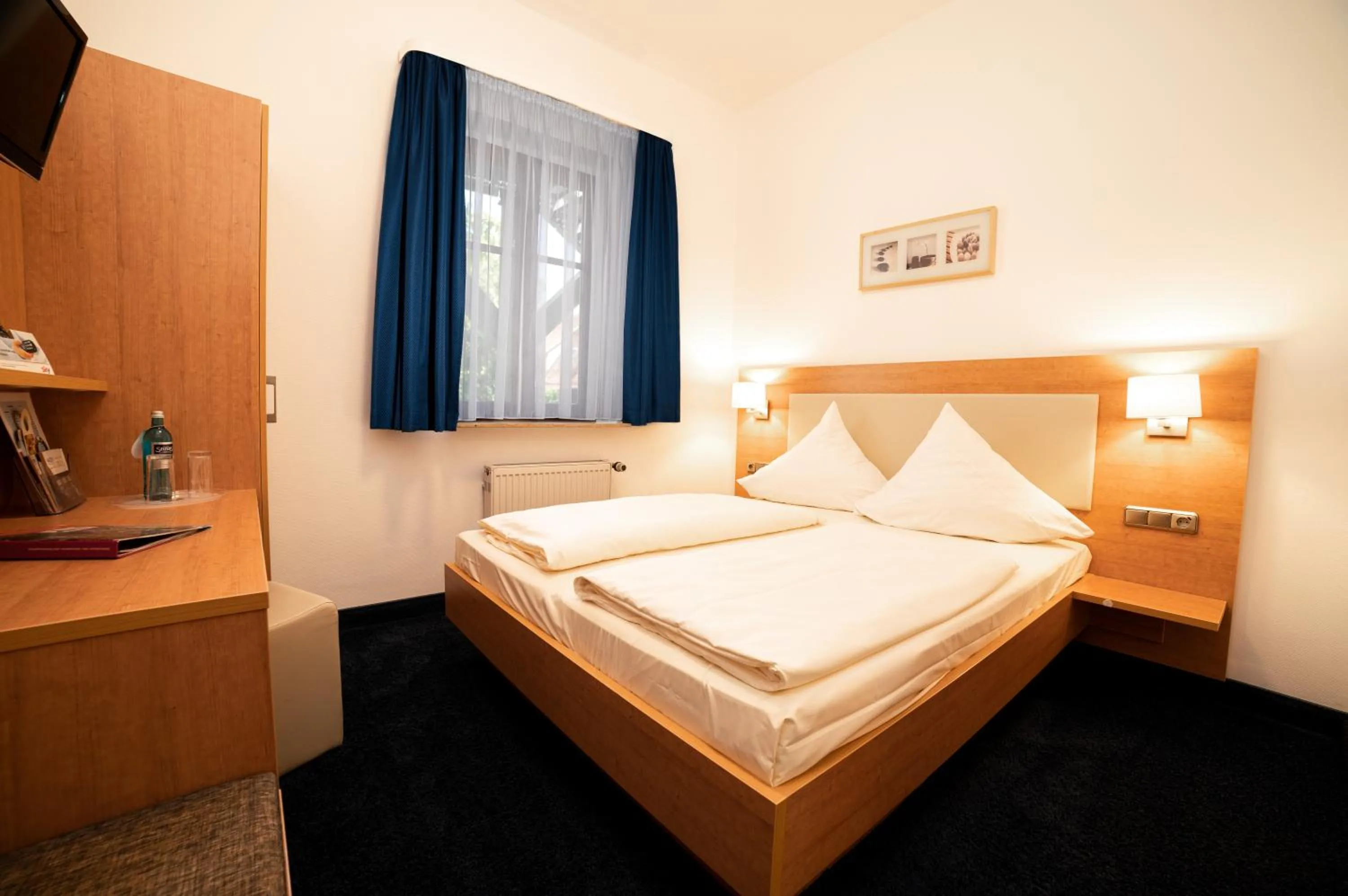 Photo of the whole room, Bed in Akzent Hotel Schranne