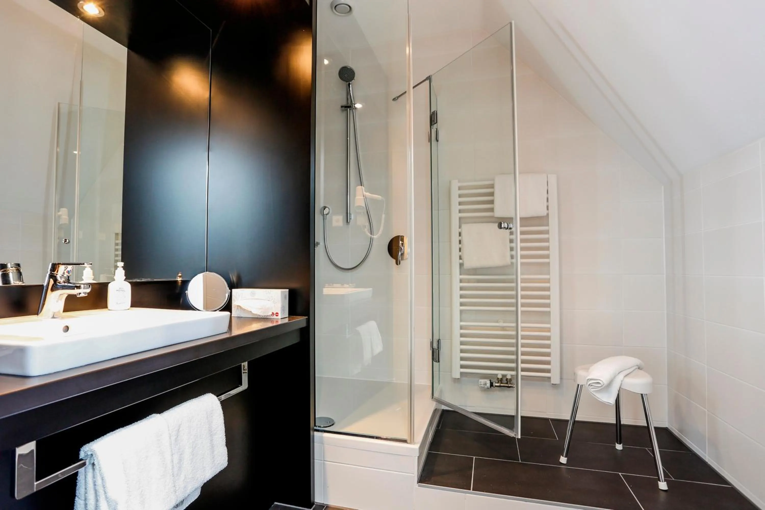 Bathroom in Hotel Schempp