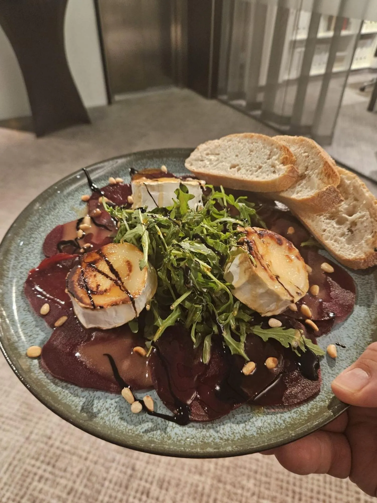 Restaurant/places to eat in Hotel Schempp