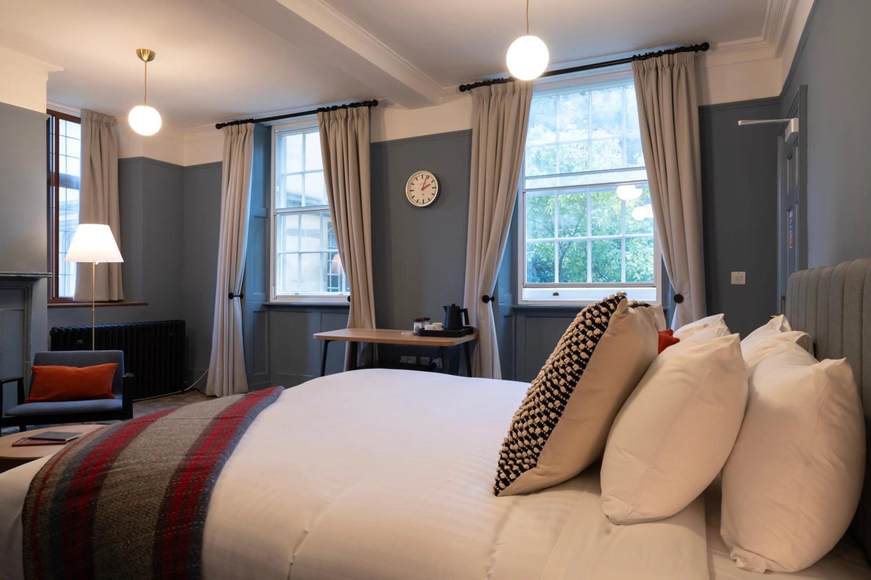 Bedroom, Bed in Wadham College