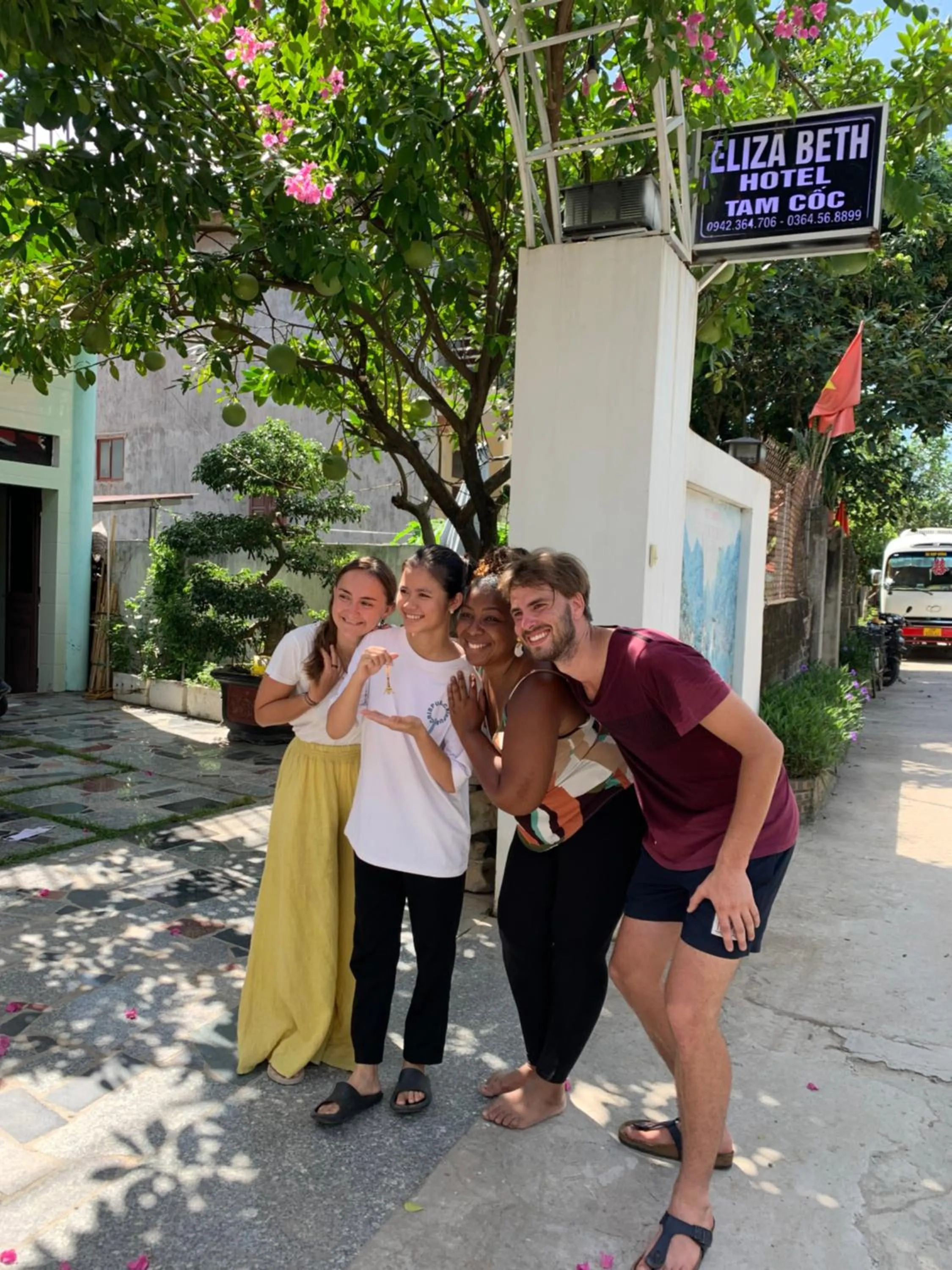 Day in Elizabeth Hotel Tam Coc