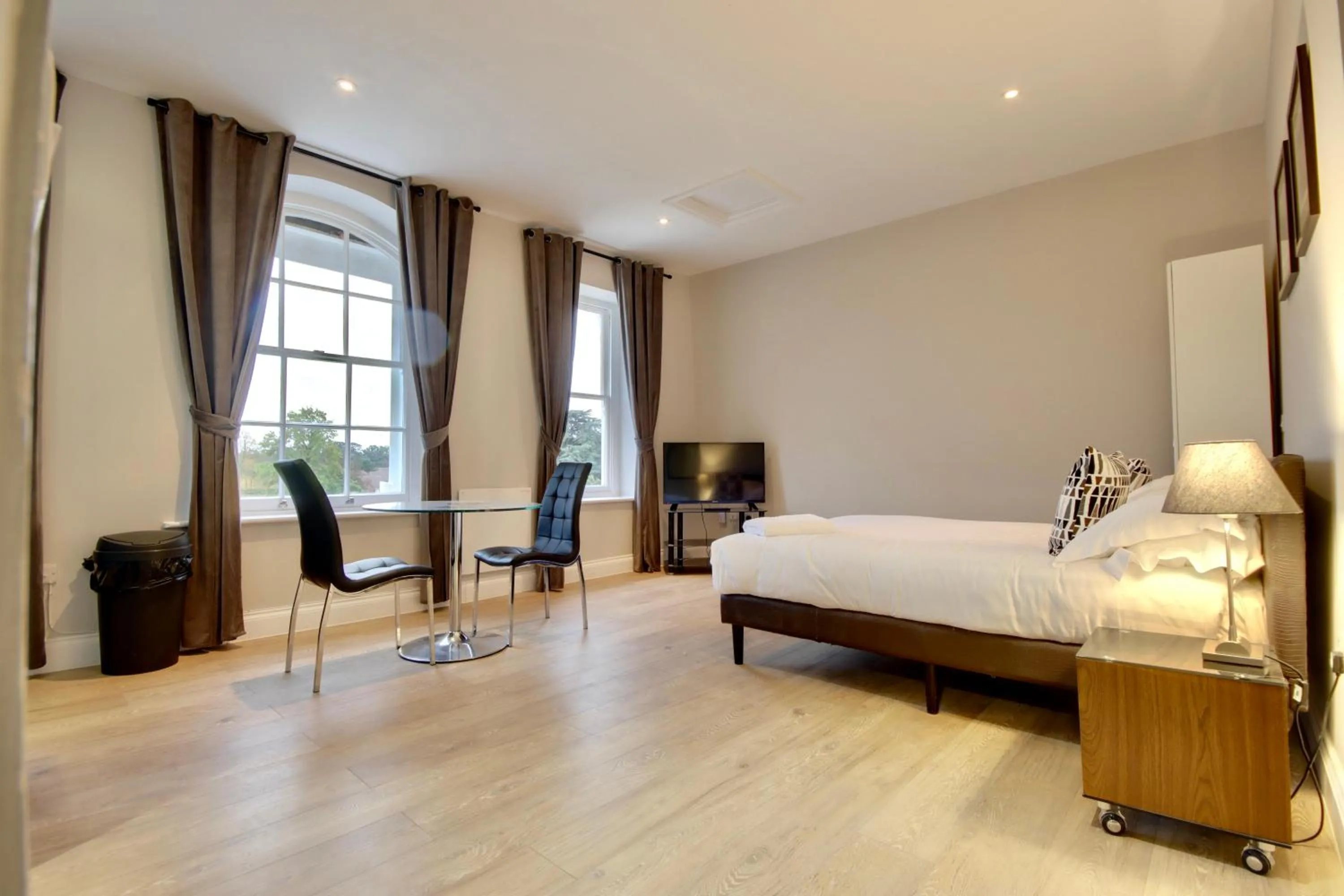 Bedroom, Bed in Orange Grove Hotel & Gardens