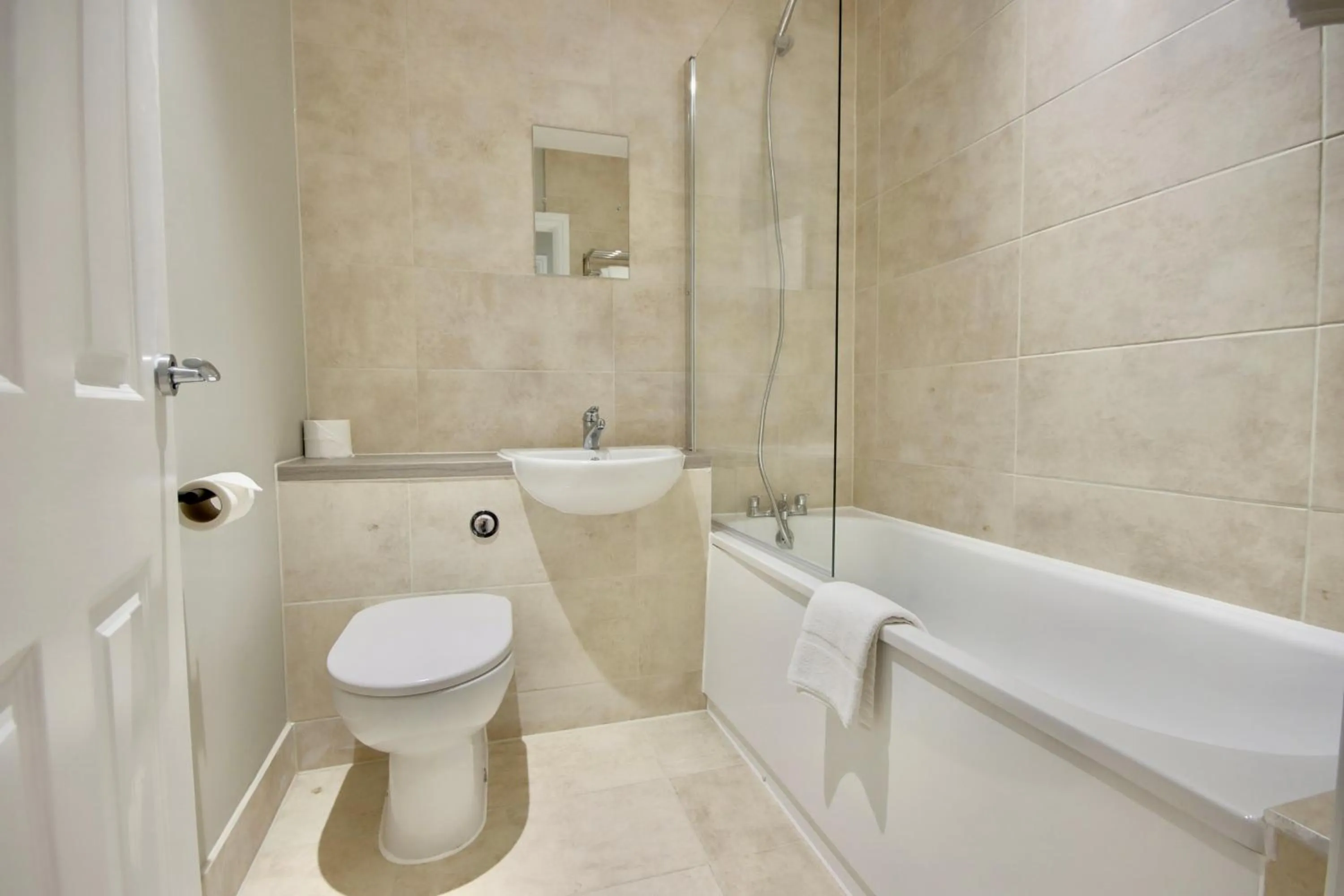 Bathroom in Orange Grove Hotel & Gardens