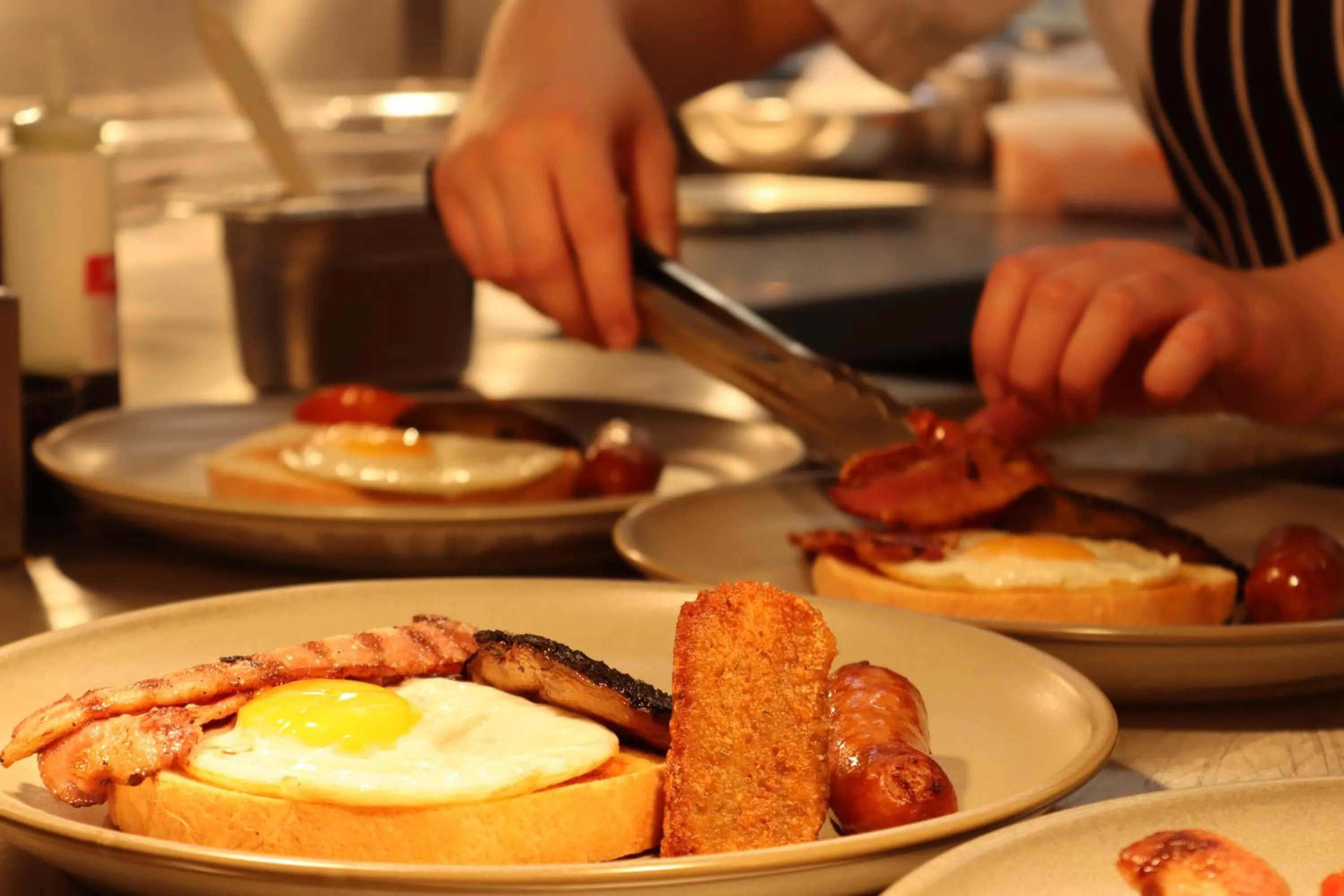 Breakfast in Orange Grove Hotel & Gardens