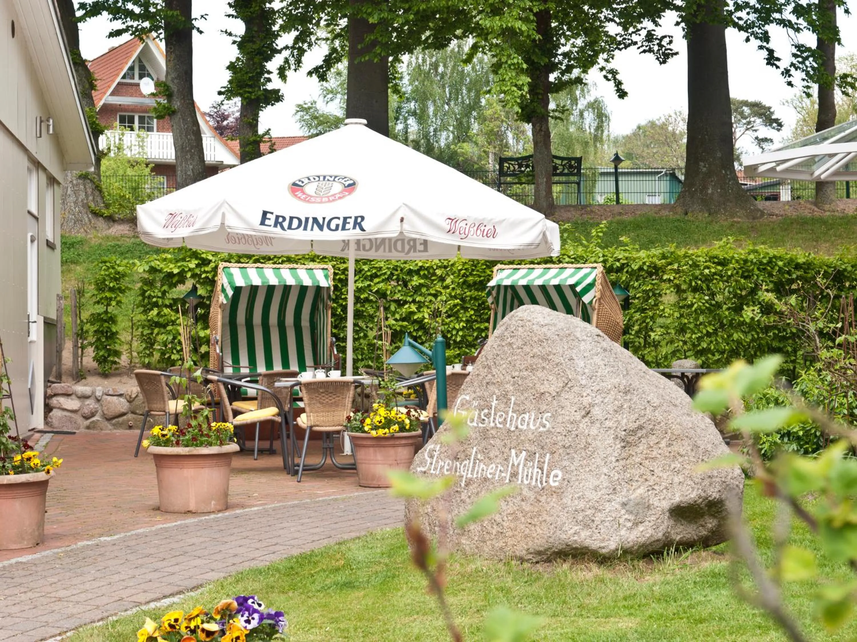 Patio in Flair Landhotel Strengliner Mühle
