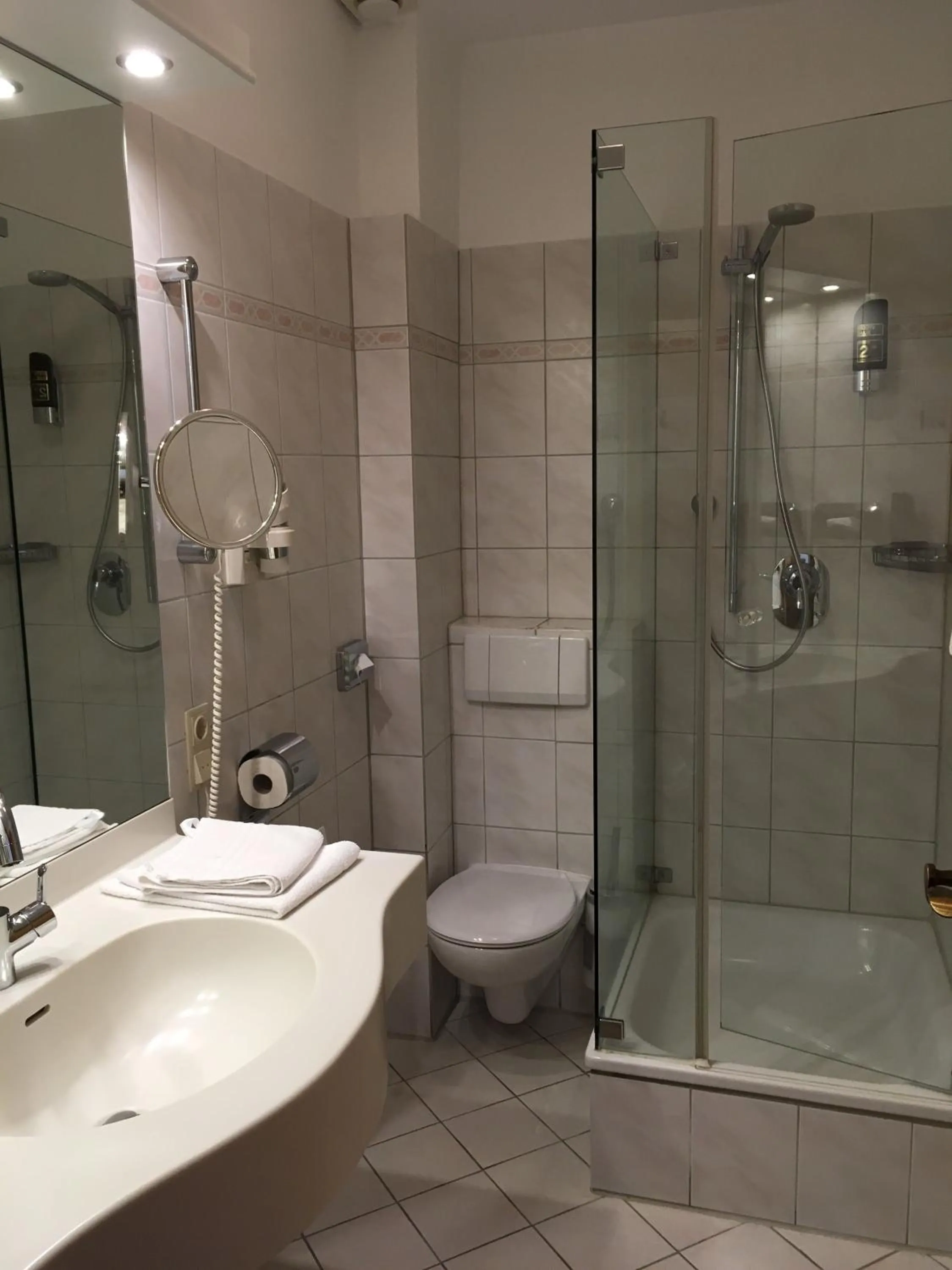 Bathroom in Flair Landhotel Strengliner Mühle