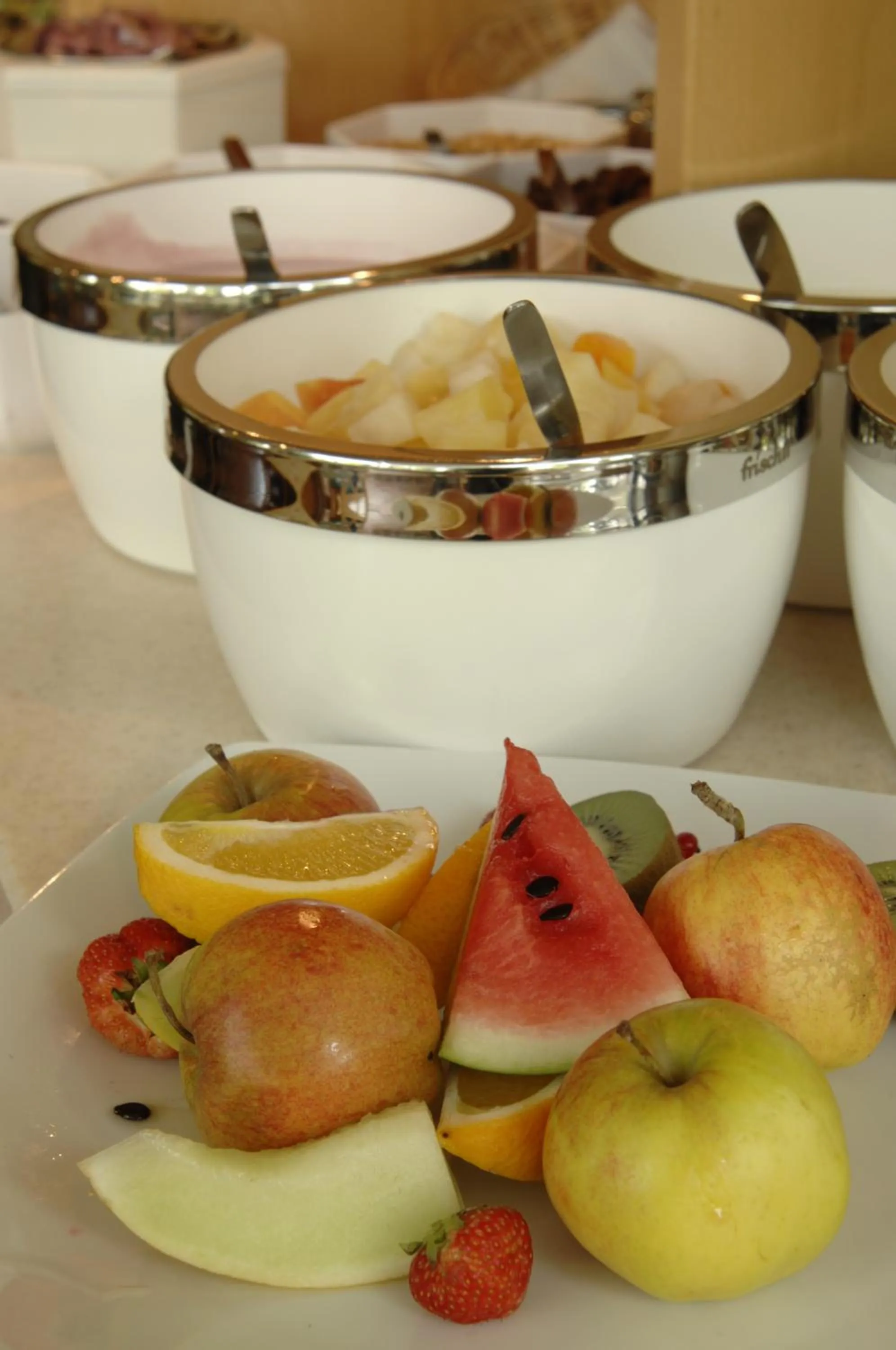 Buffet breakfast in Flair Landhotel Strengliner Mühle