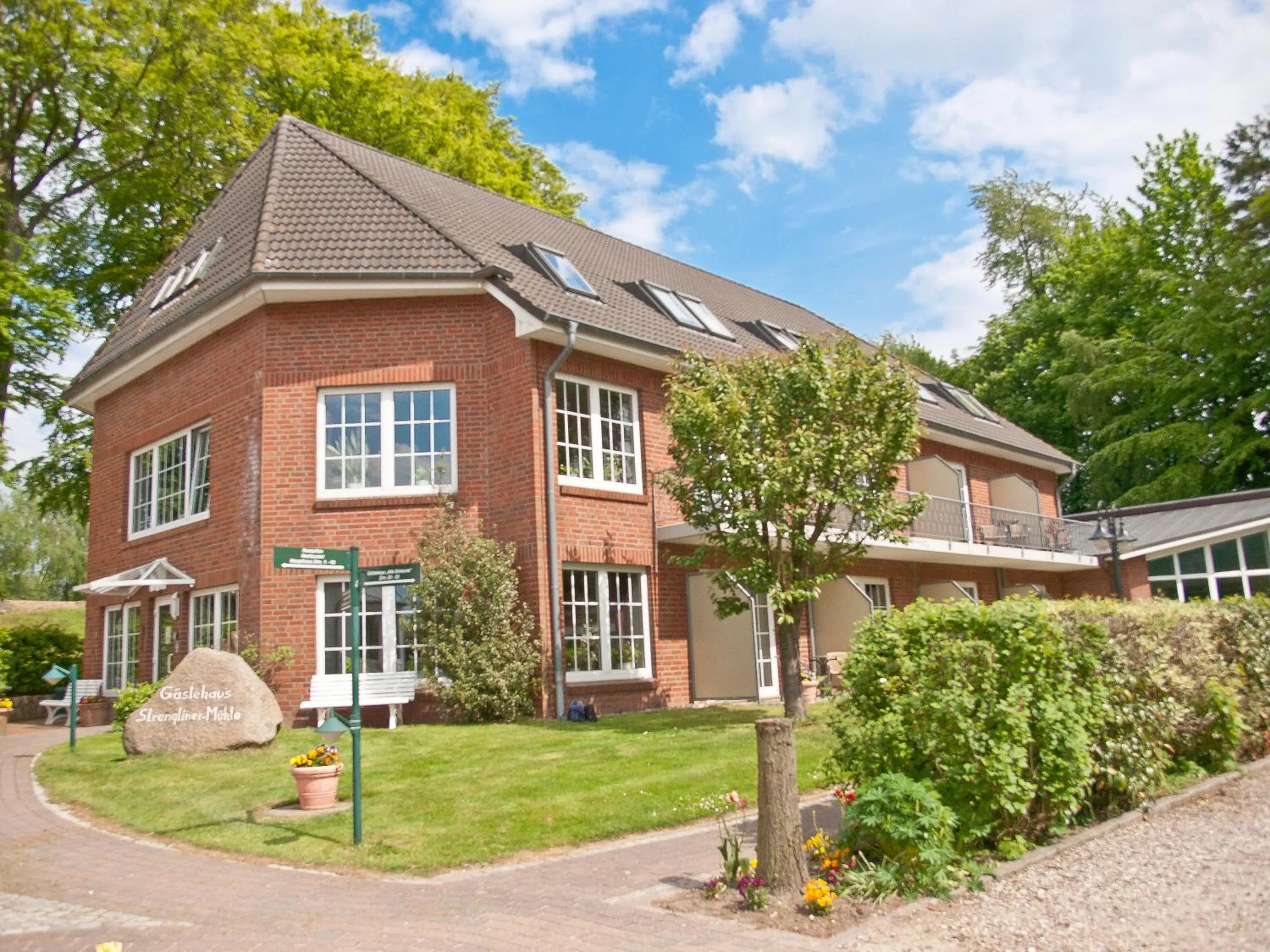 Property building in Flair Landhotel Strengliner Mühle