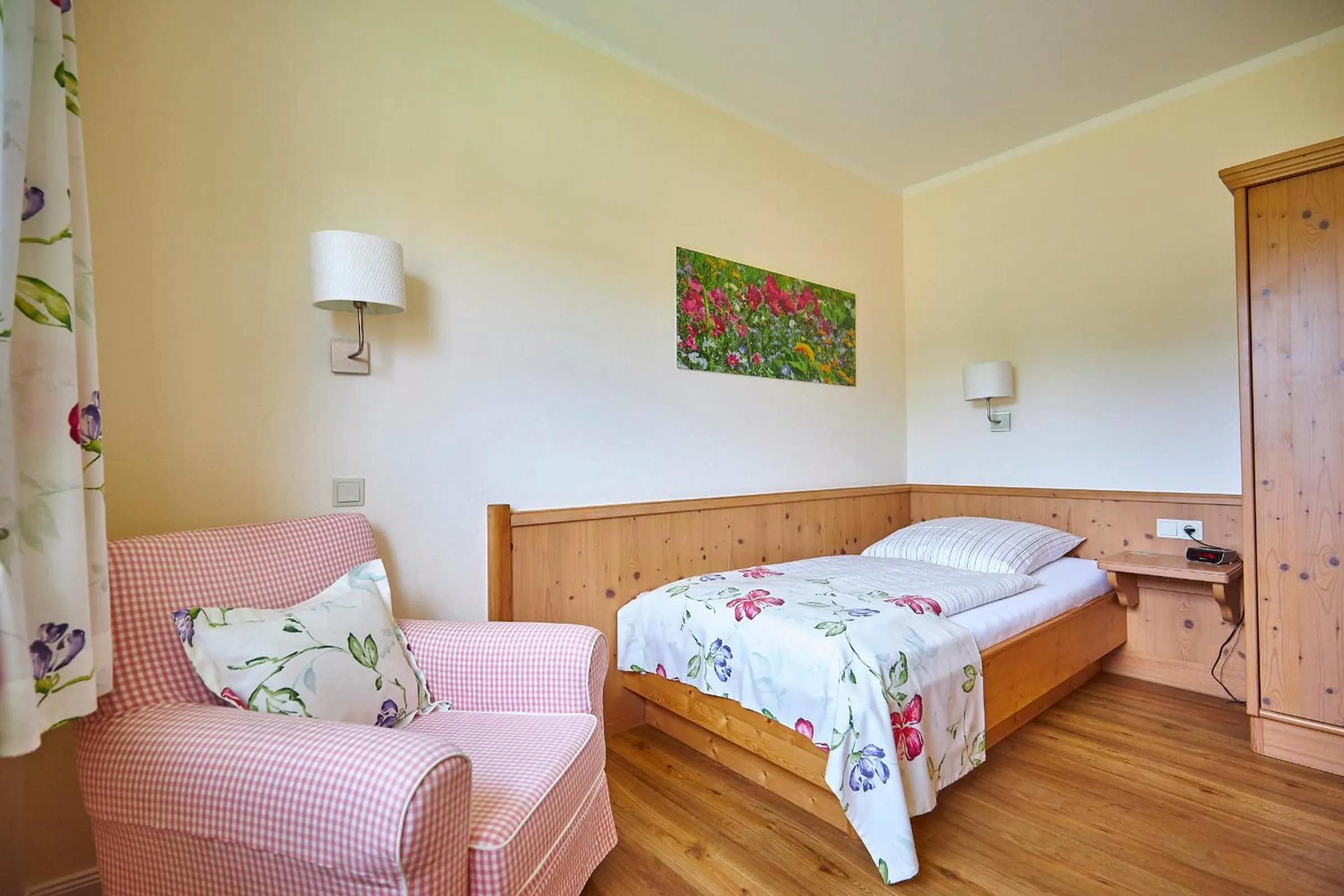 Bed in Flair Landhotel Strengliner Mühle