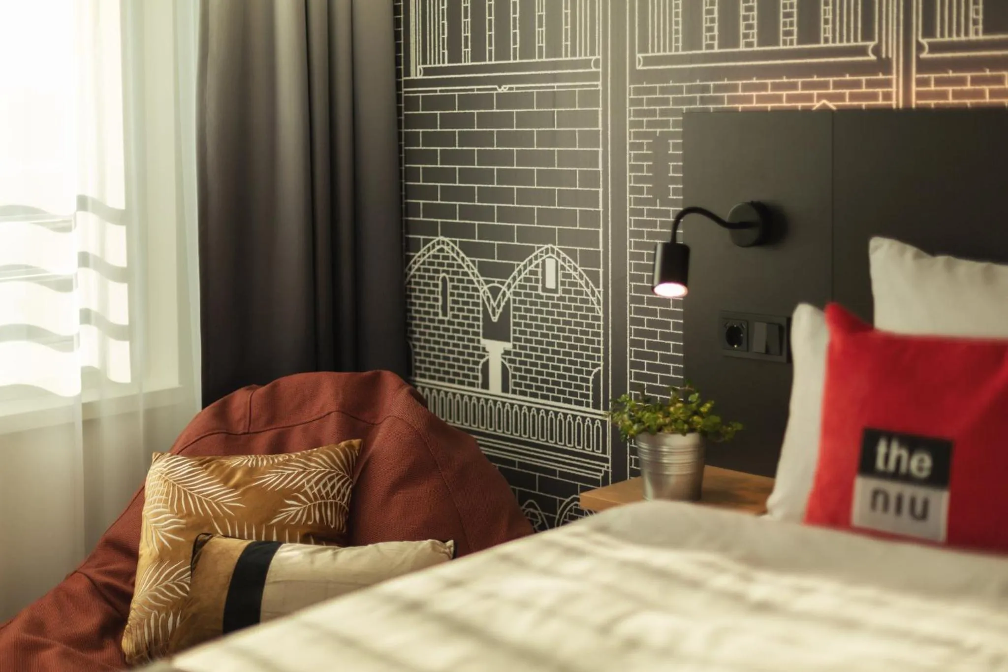 Photo of the whole room, Bed in Holiday Inn - the niu, Sparrow Regensburg by IHG