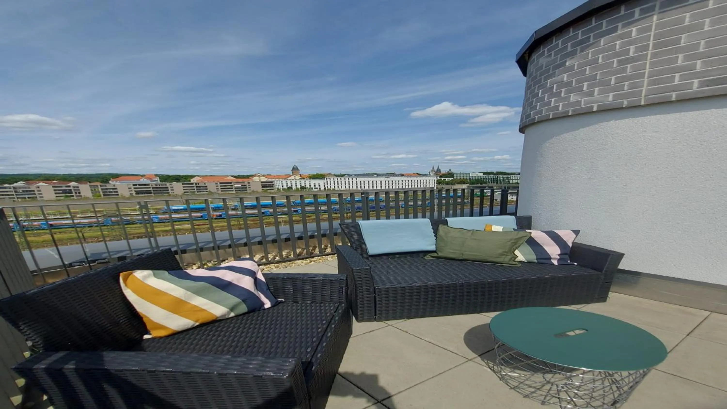 Photo of the whole room in Holiday Inn - the niu, Sparrow Regensburg by IHG