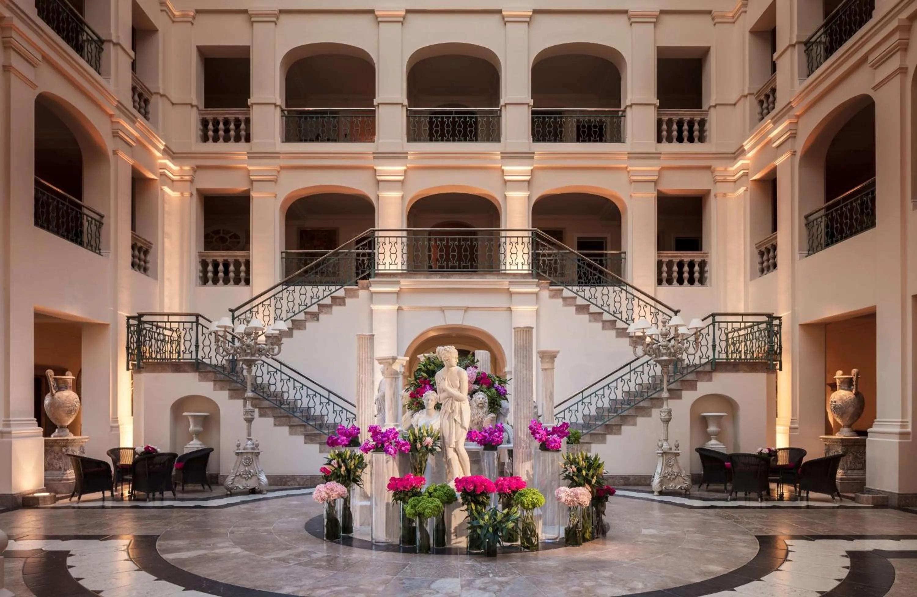 Lobby or reception in Anantara Villas & Suites Marbella Benahavis