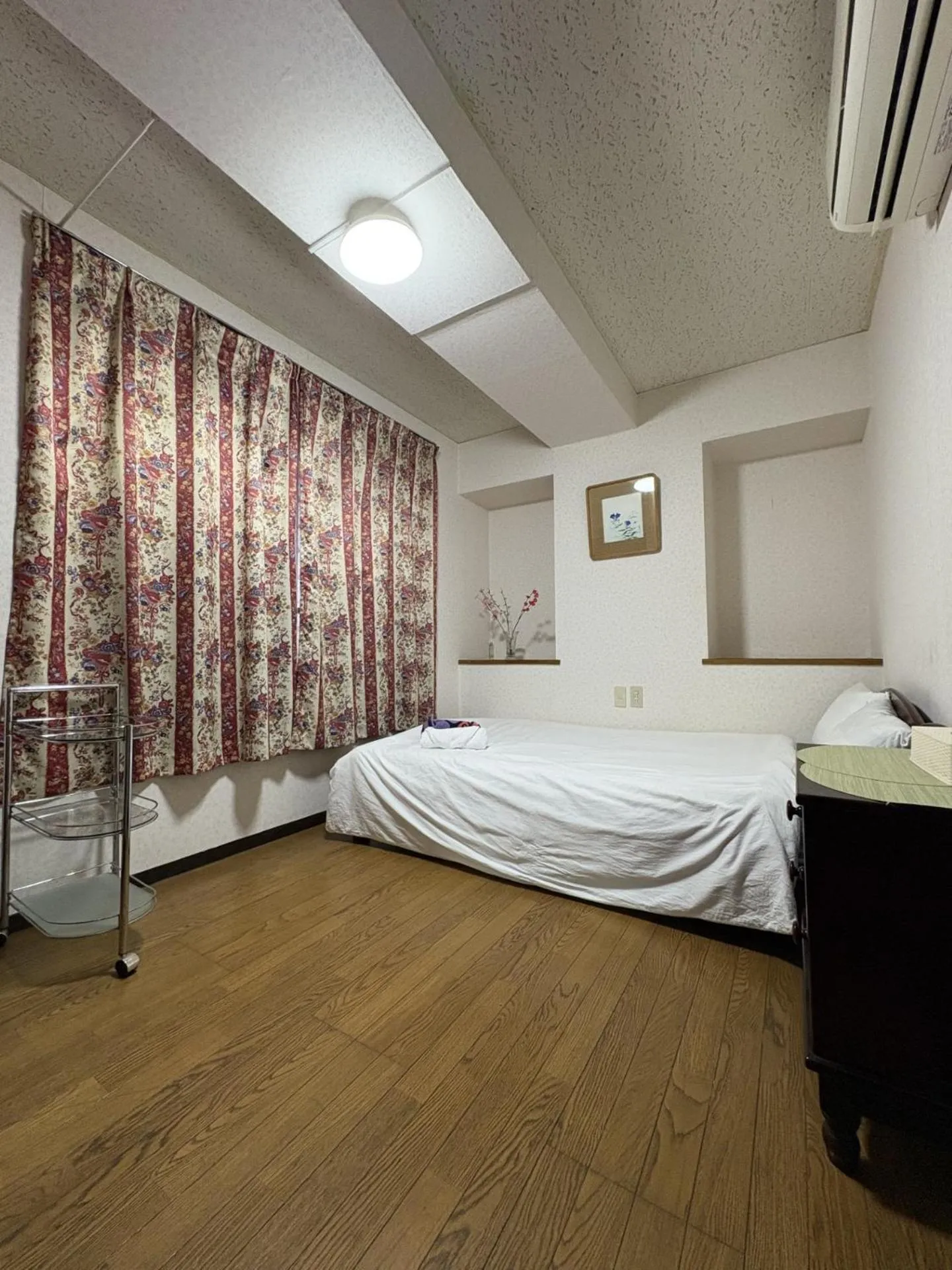 Bed in Tokyo Kakan
